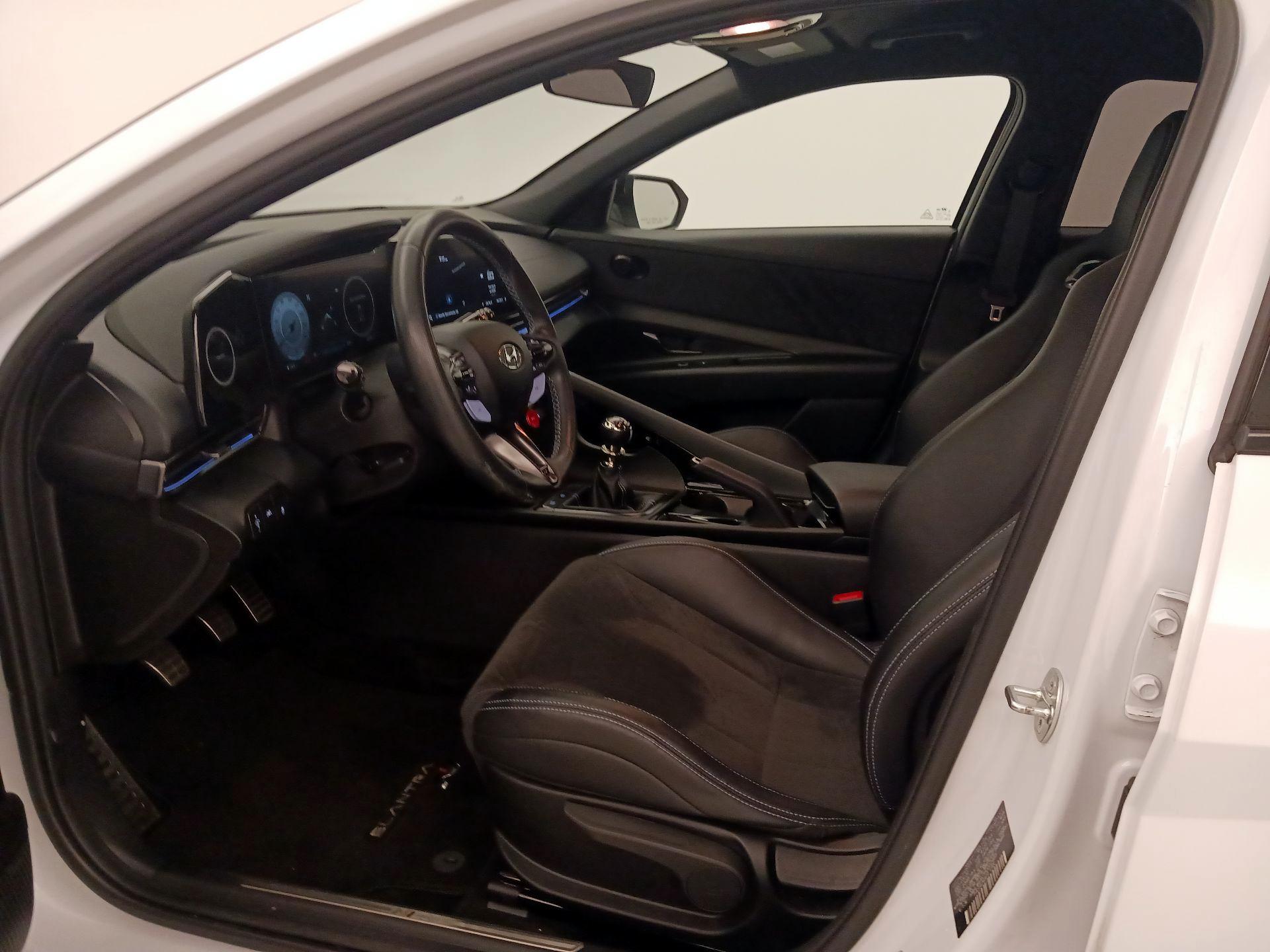 Thumbnail: 2023 Hyundai Elantra - 11