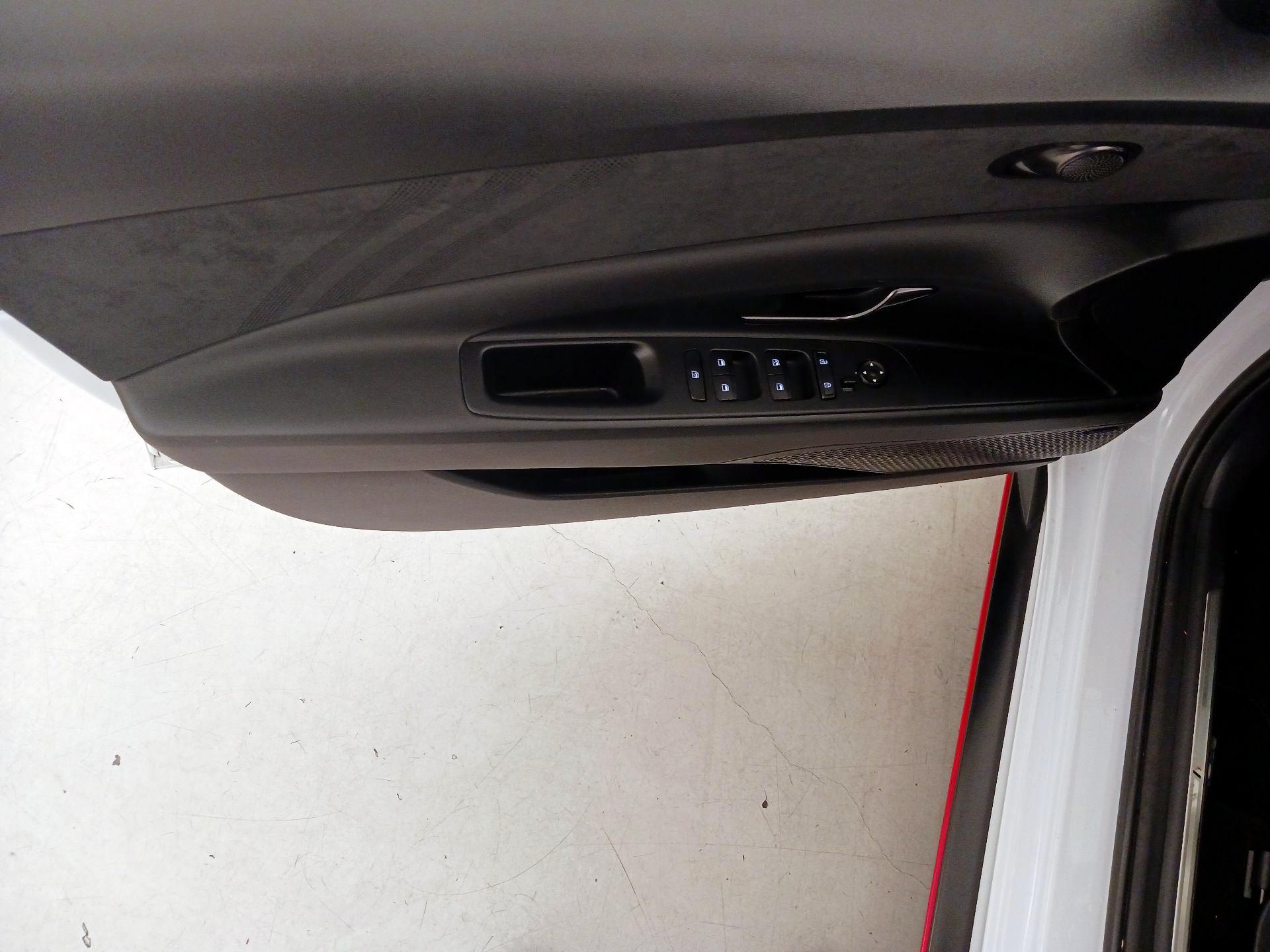 Thumbnail: 2023 Hyundai Elantra - 12