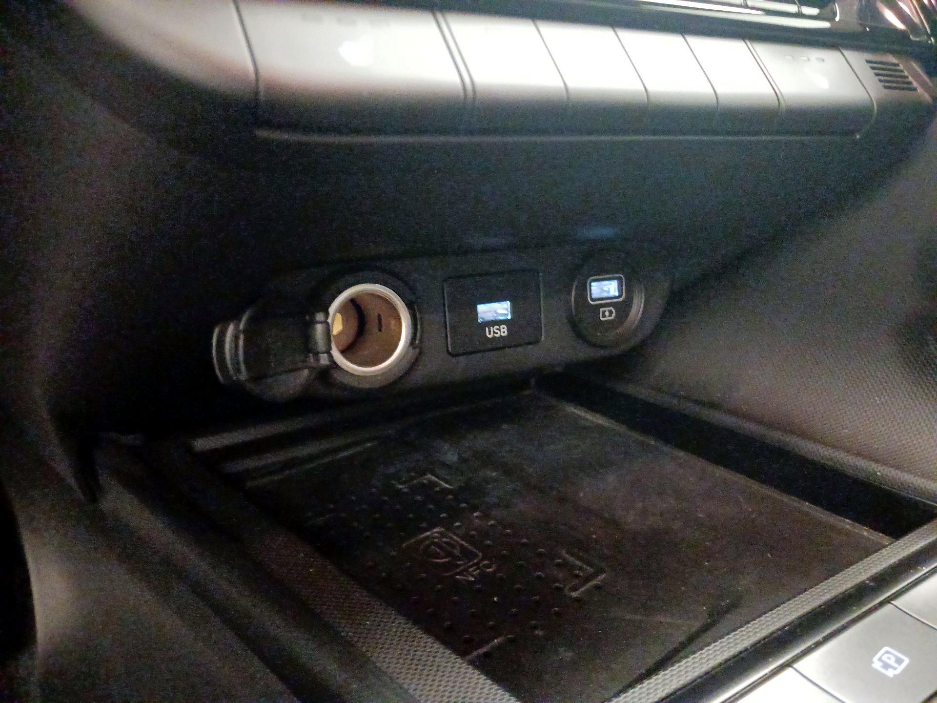 Thumbnail: 2023 Hyundai Elantra - 19