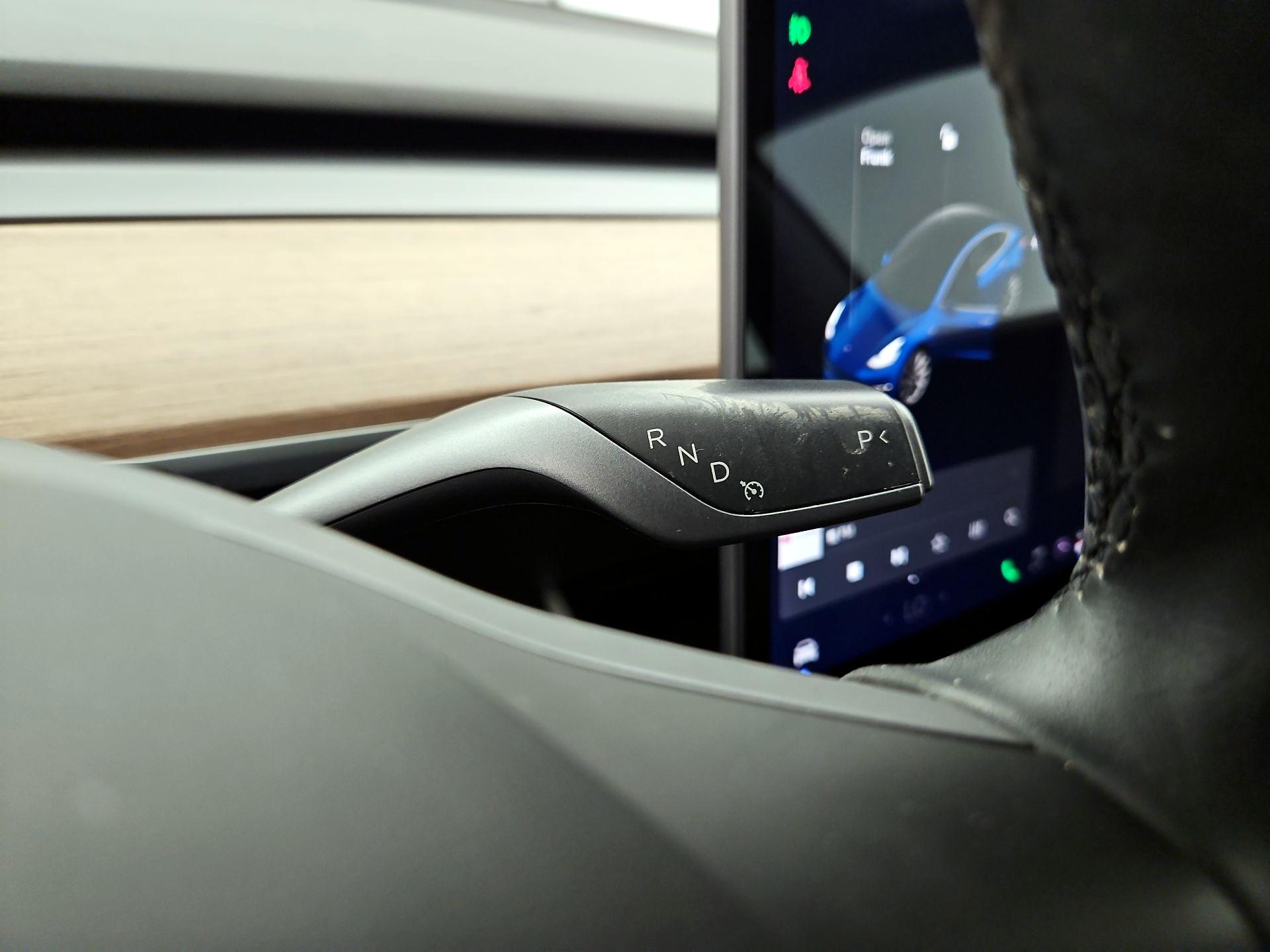 Thumbnail: 2019 Tesla Model 3 - 17