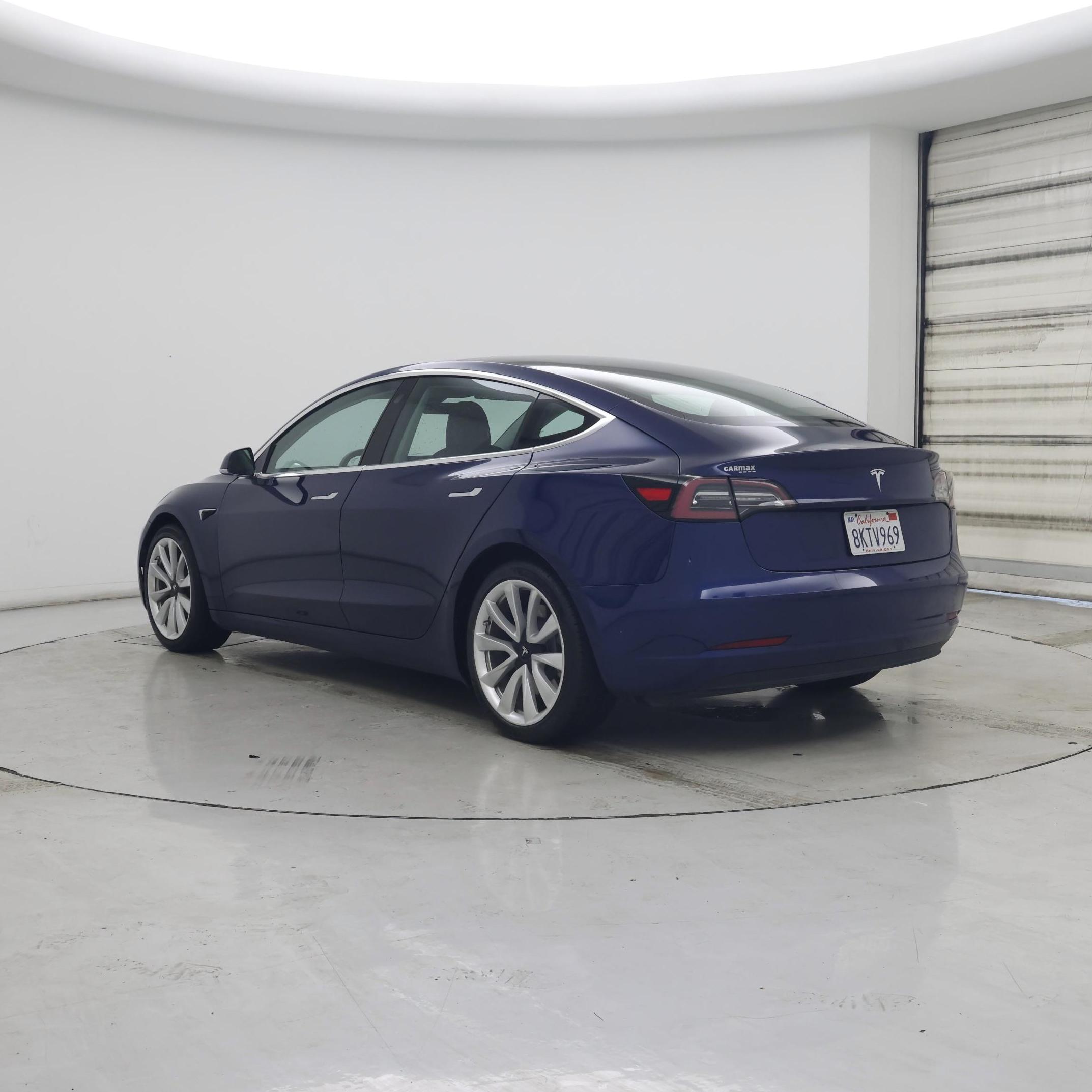 Thumbnail: 2019 Tesla Model 3 - 2