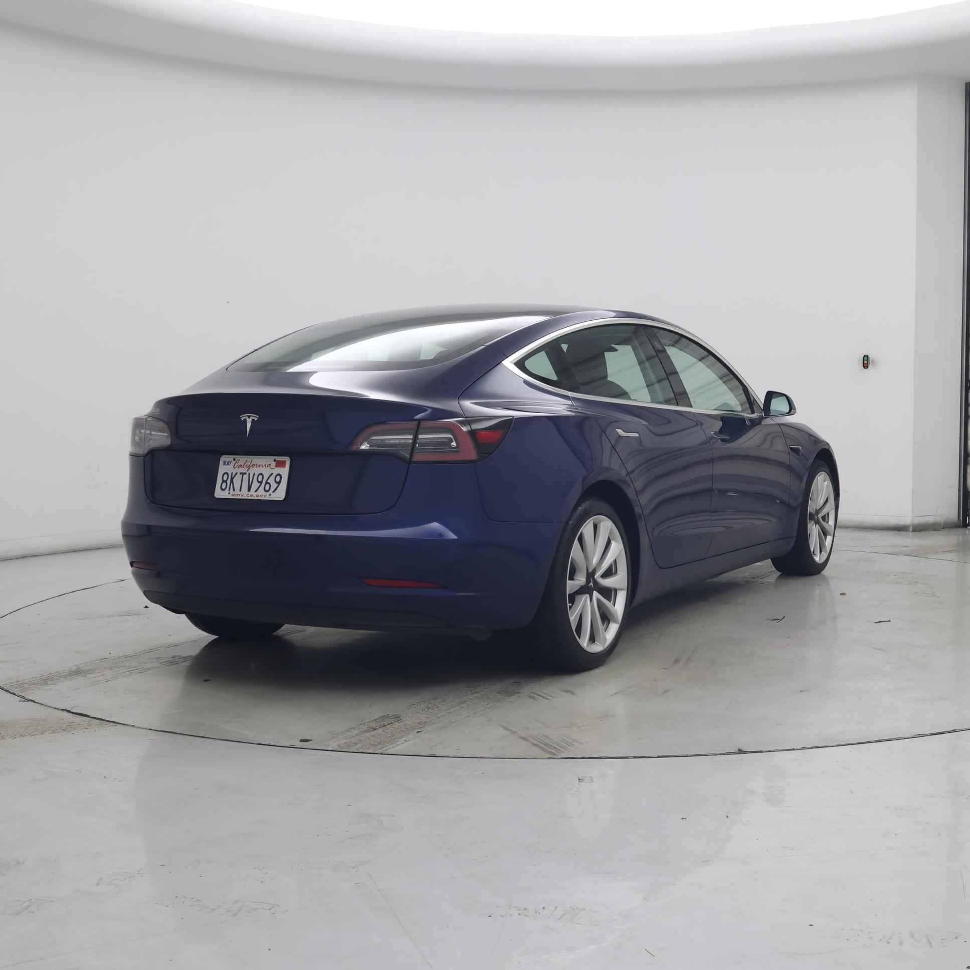 Thumbnail: 2019 Tesla Model 3 - 8