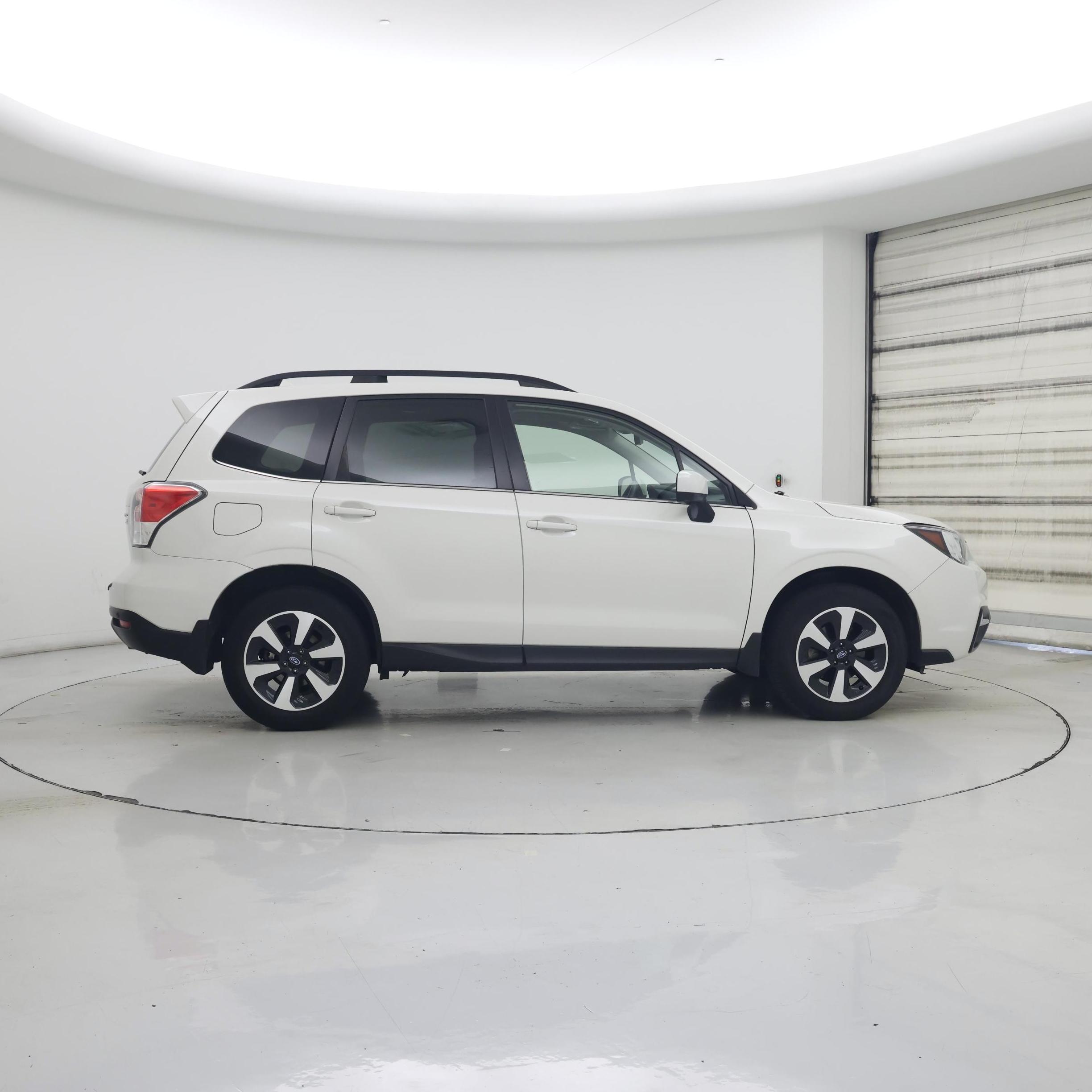 Thumbnail: 2017 Subaru Forester - 7