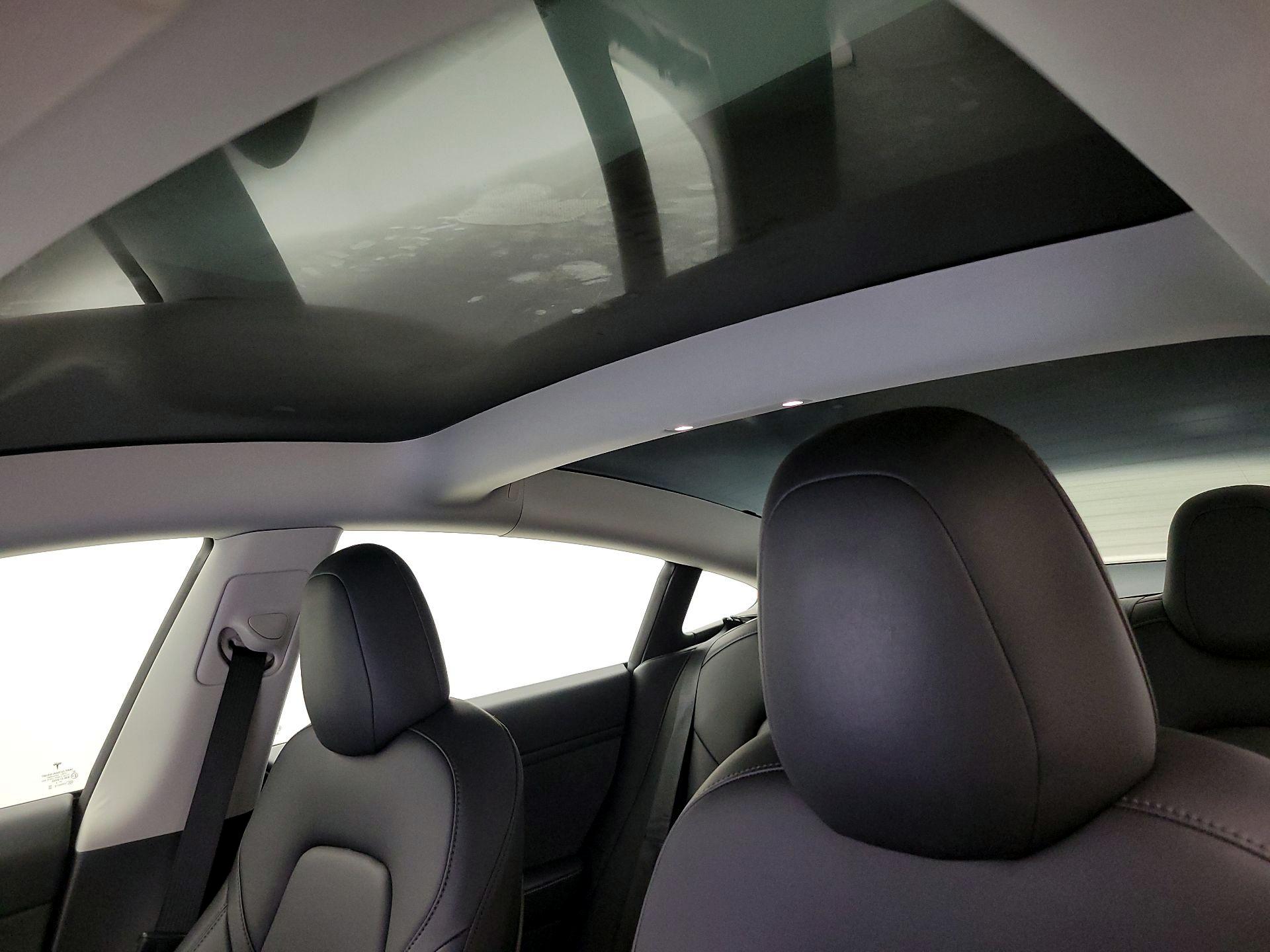 Thumbnail: 2022 Tesla Model 3 - 18