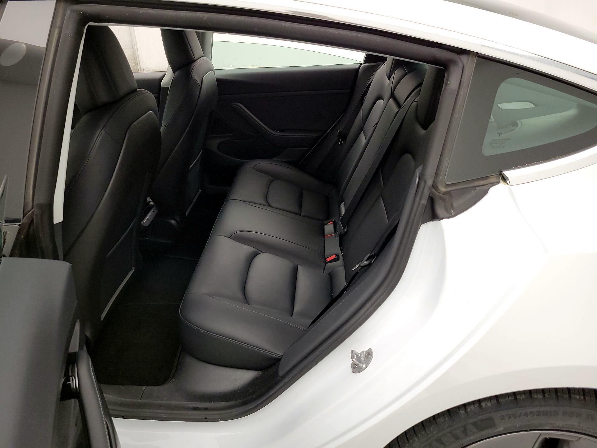 Thumbnail: 2020 Tesla Model 3 - 19