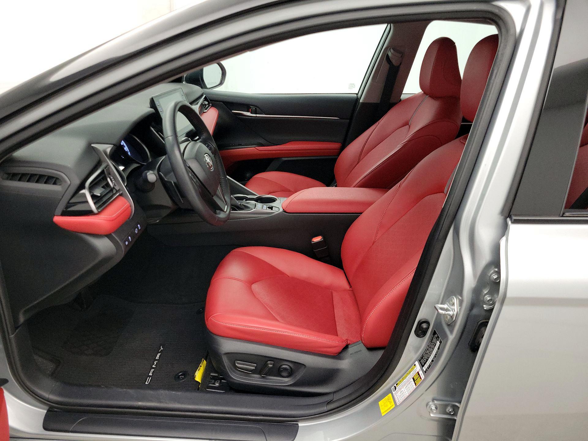 Thumbnail: 2022 Toyota Camry - 11