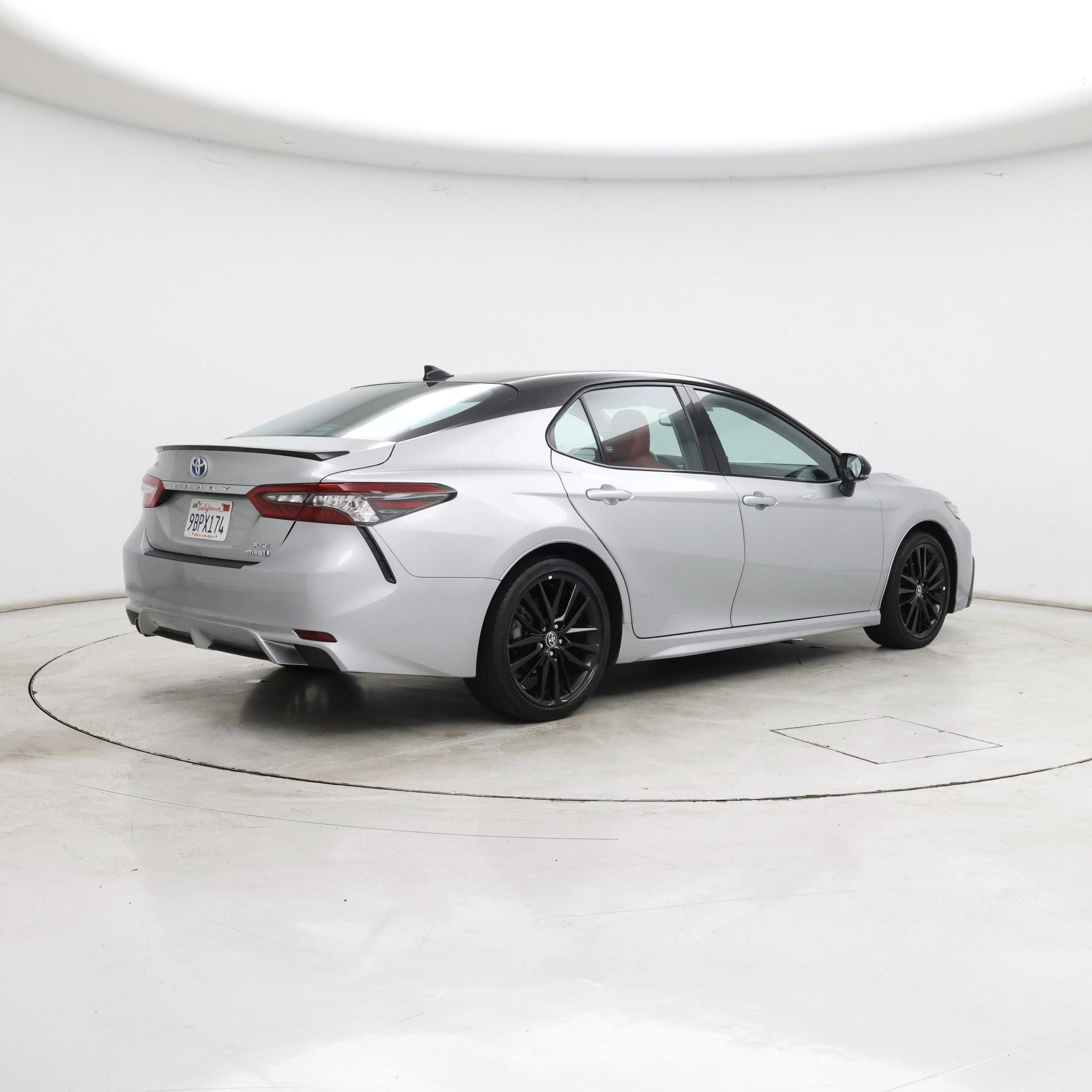 Thumbnail: 2022 Toyota Camry - 8