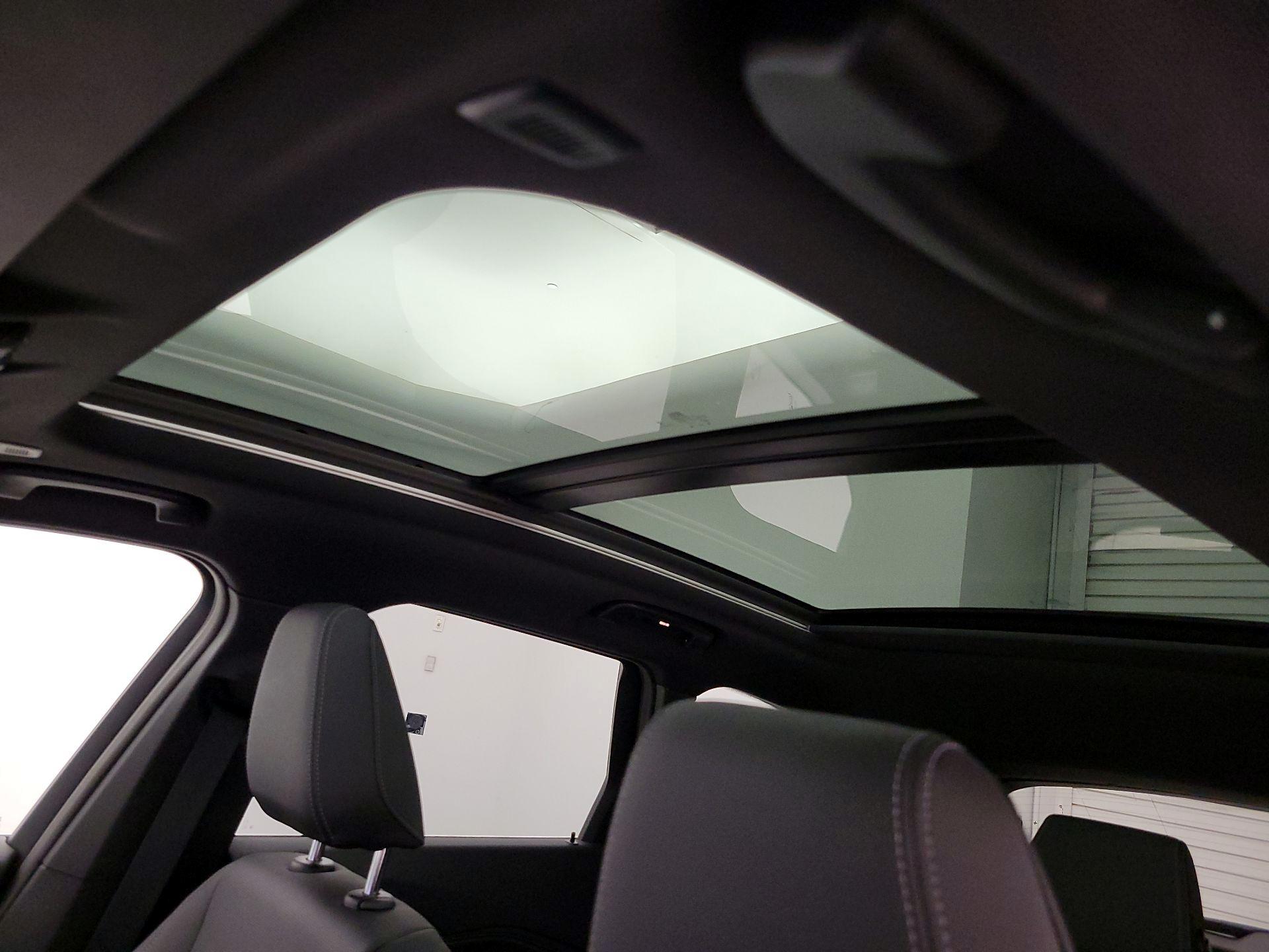 Thumbnail: 2023 BMW X1 - 20