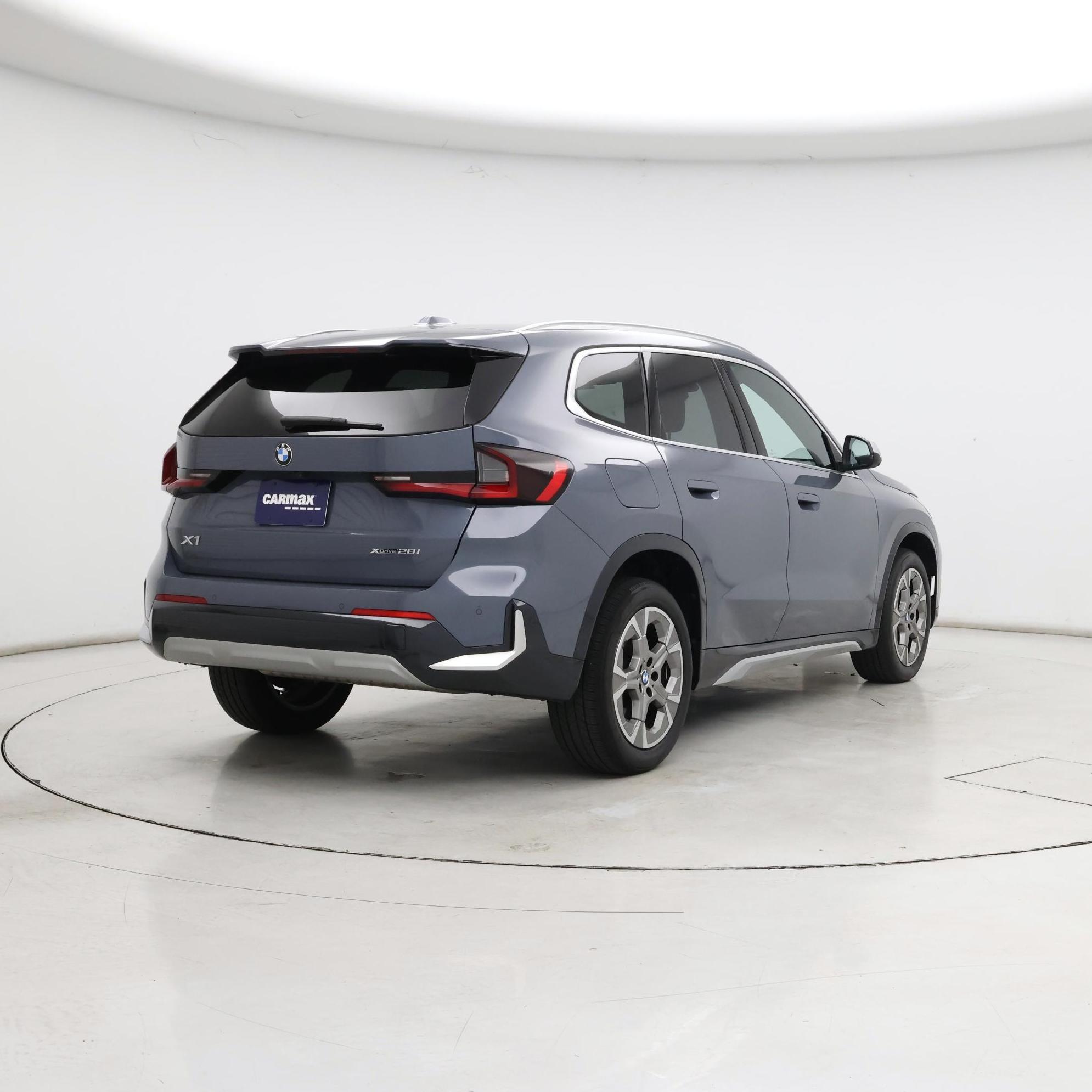 Thumbnail: 2023 BMW X1 - 8