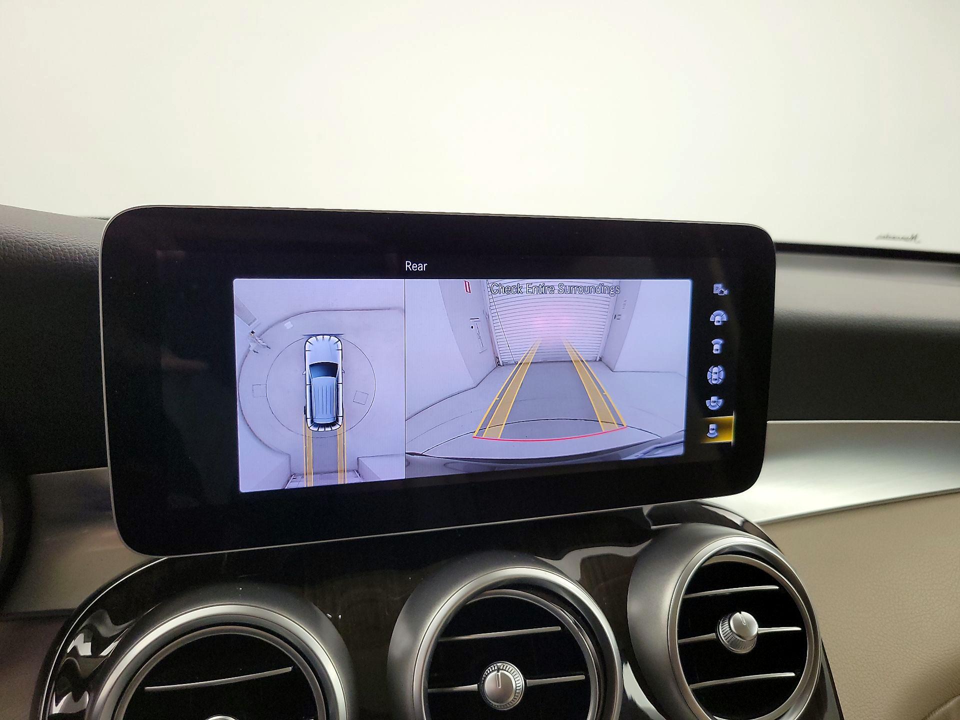 Thumbnail: 2020 Mercedes-Benz GLC - 15