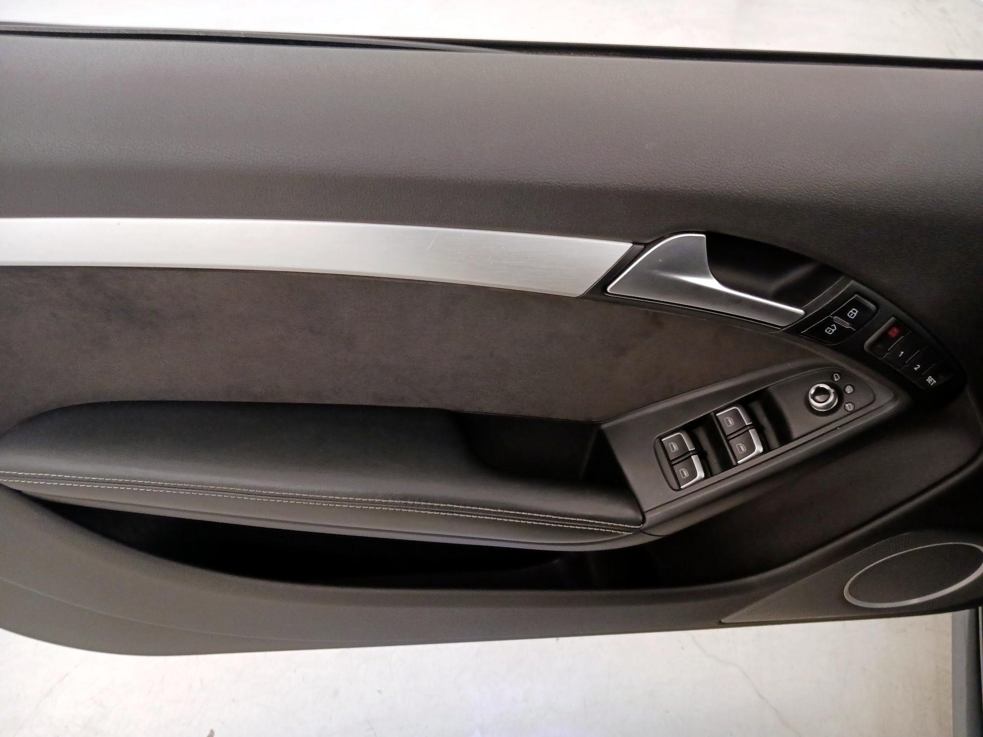 Thumbnail: 2016 Audi S5 - 12