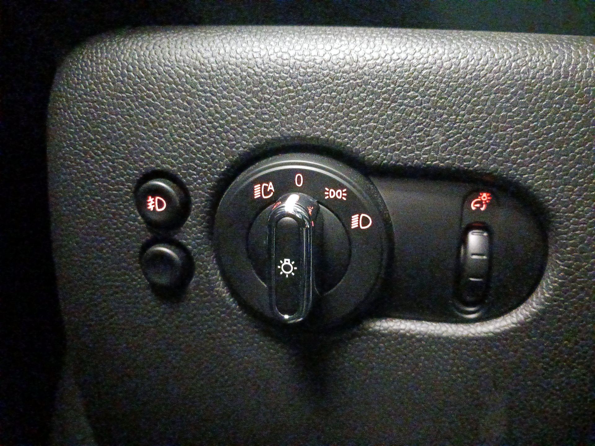 Thumbnail: 2021 MINI Cooper Hardtop - 13