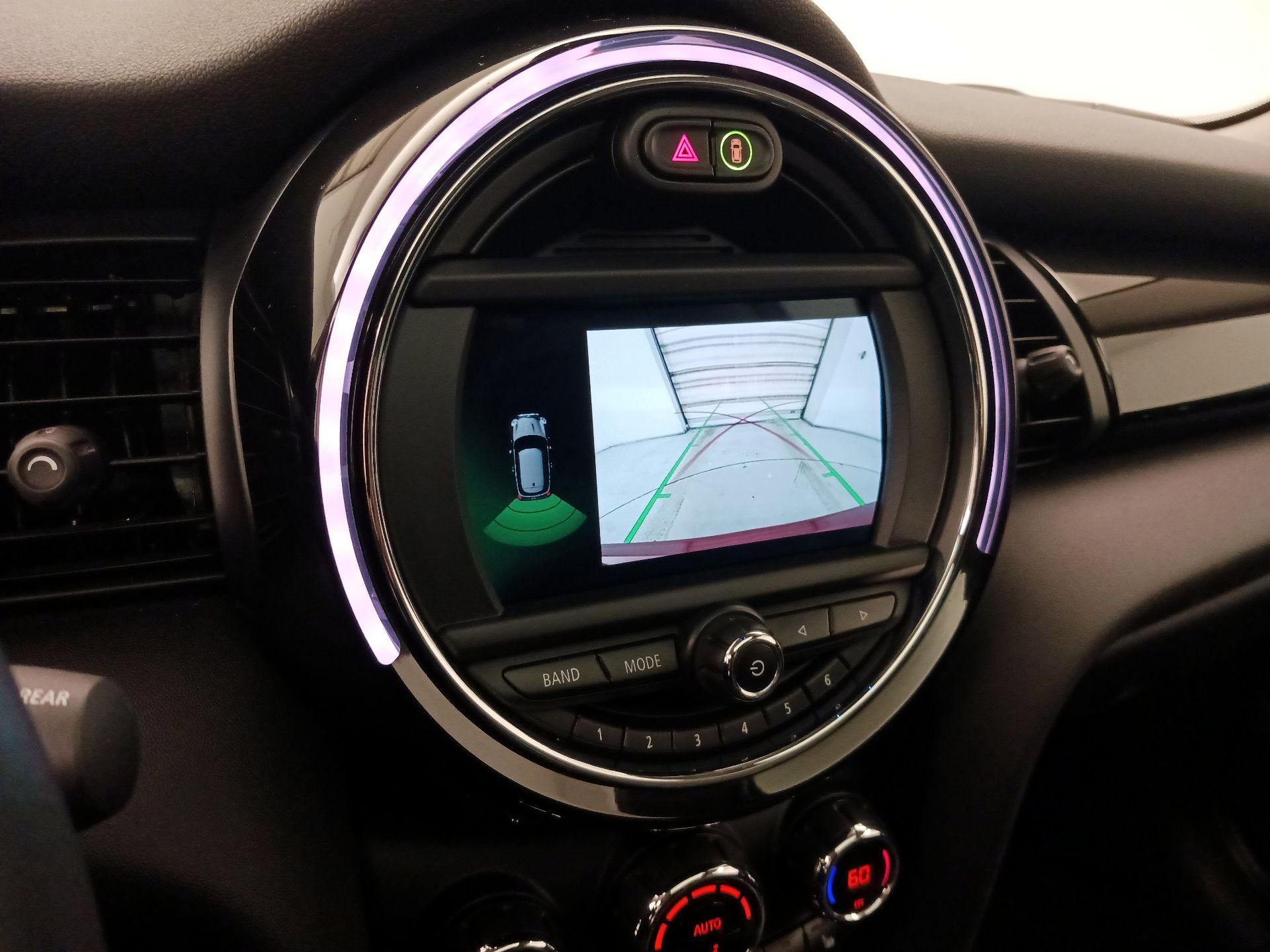 Thumbnail: 2021 MINI Cooper Hardtop - 15