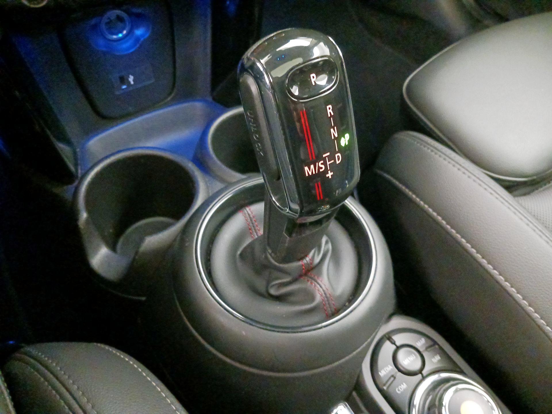 Thumbnail: 2021 MINI Cooper Hardtop - 18