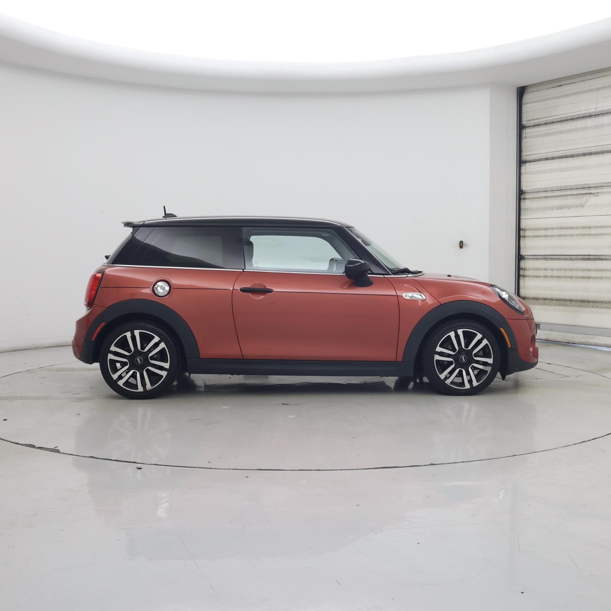 Thumbnail: 2021 MINI Cooper Hardtop - 7