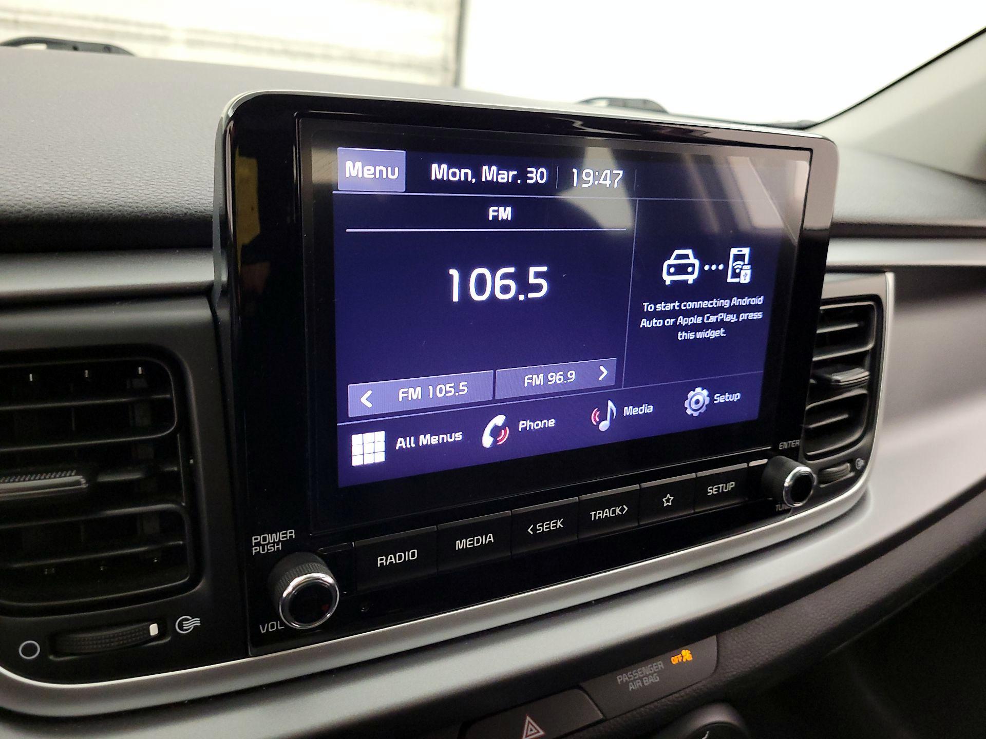 Thumbnail: 2023 Kia Rio - 15