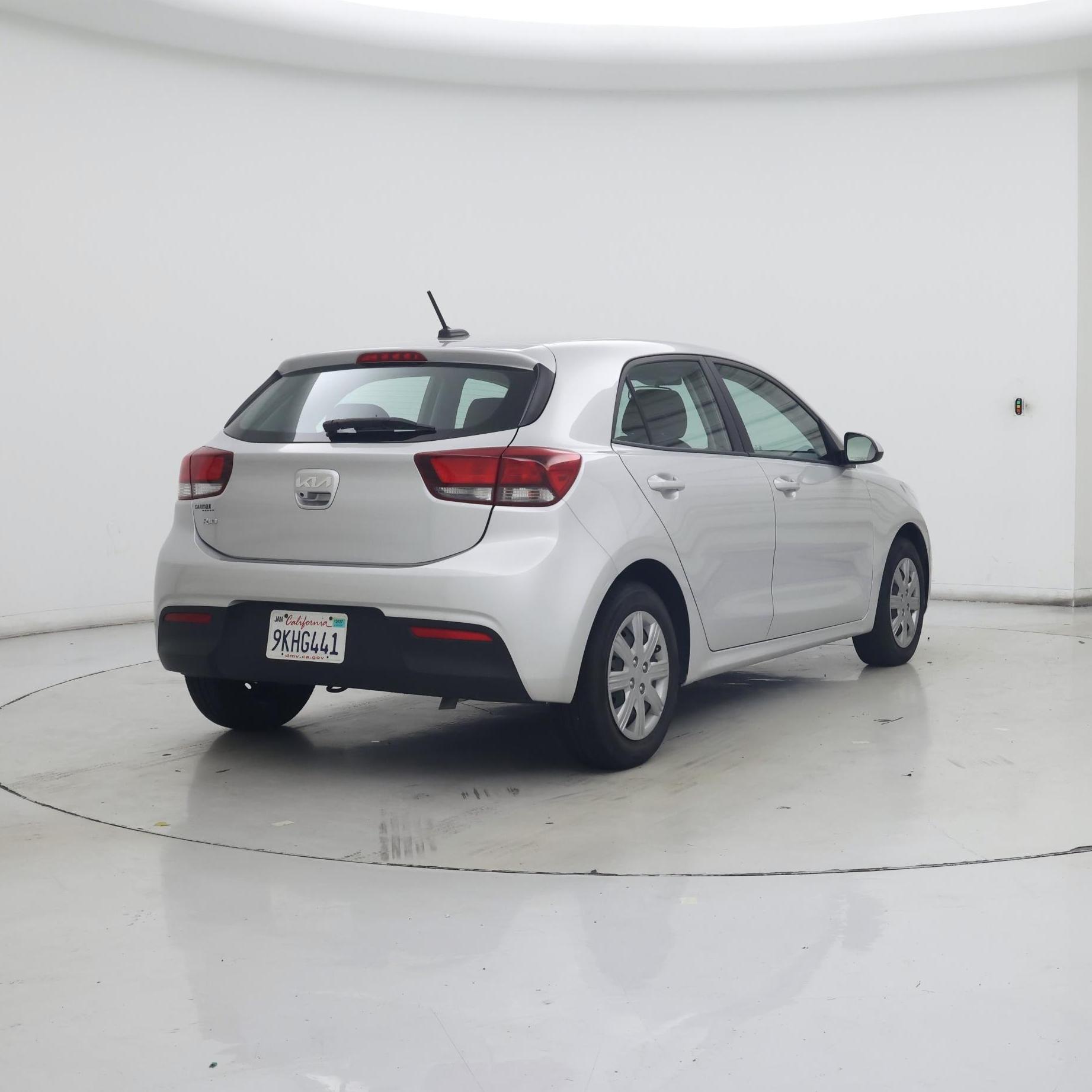 Thumbnail: 2023 Kia Rio - 8