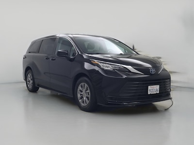 2023 Toyota Sienna Hybrid LE
