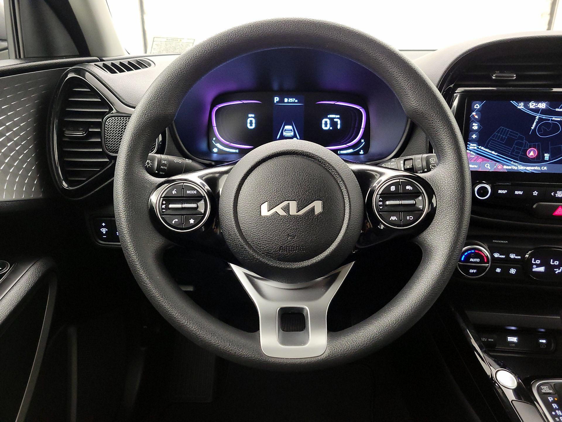 Thumbnail: 2023 Kia Soul - 10