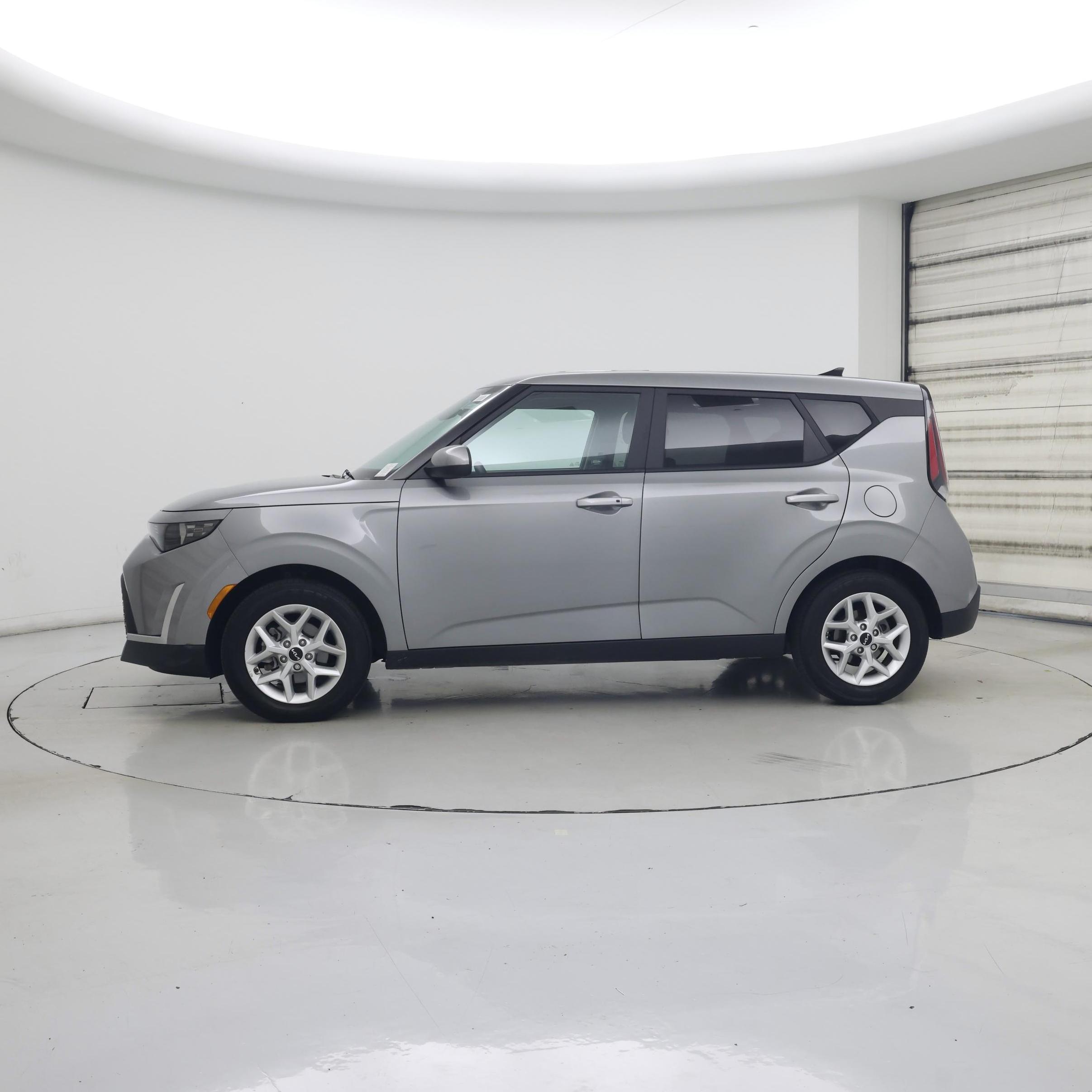 Thumbnail: 2023 Kia Soul - 3