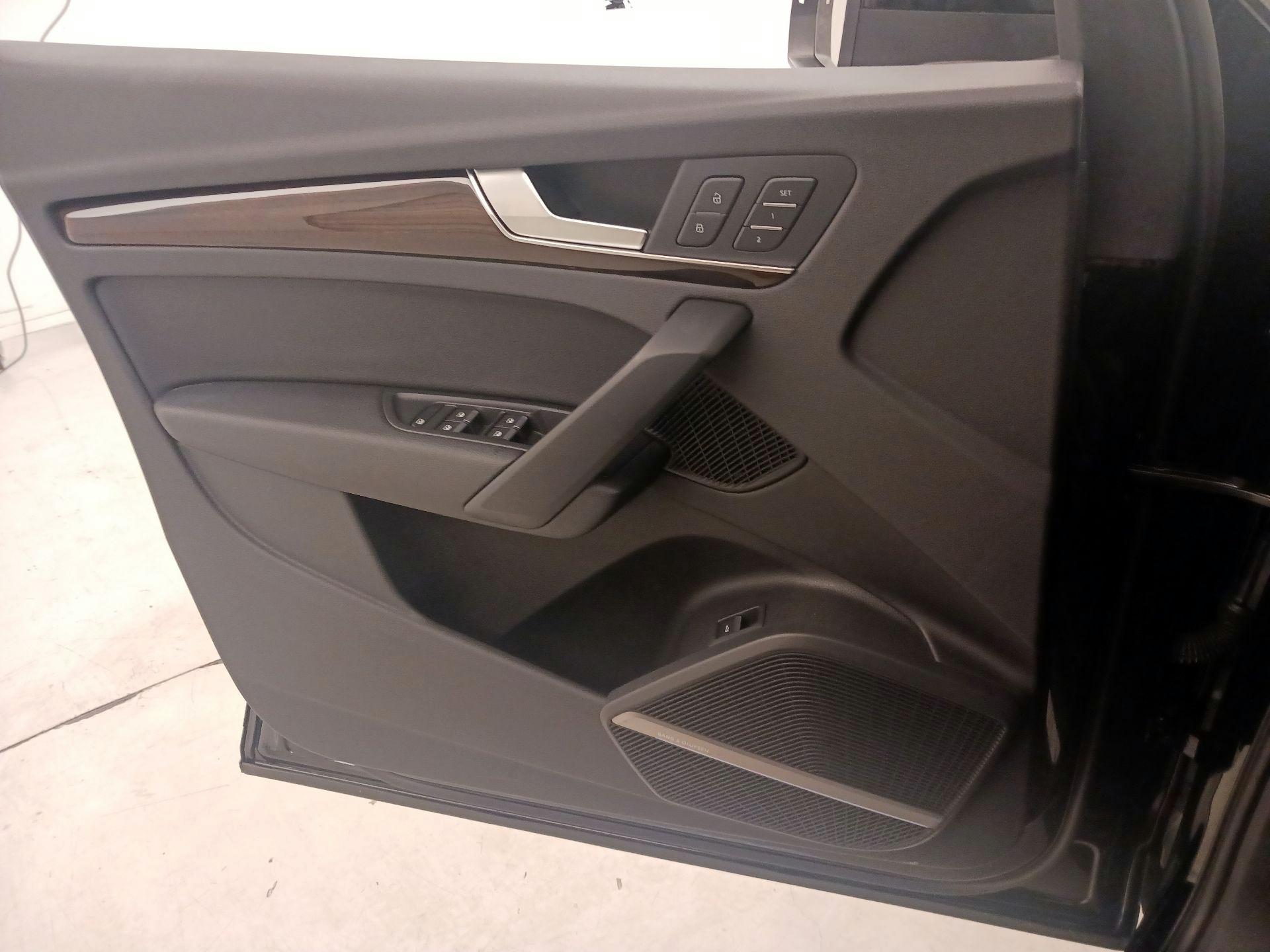 Thumbnail: 2018 Audi Q5 - 12