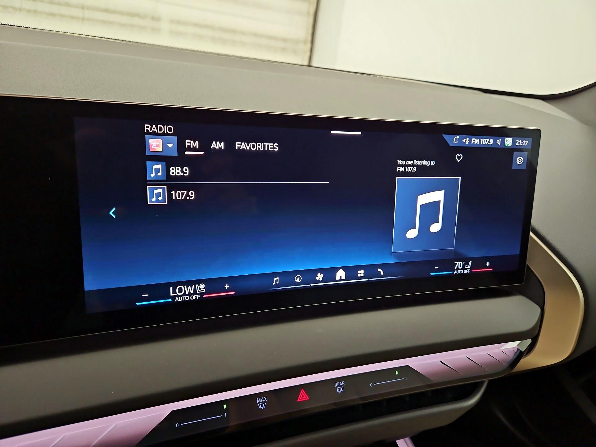 Thumbnail: 2025 BMW X3 - 15