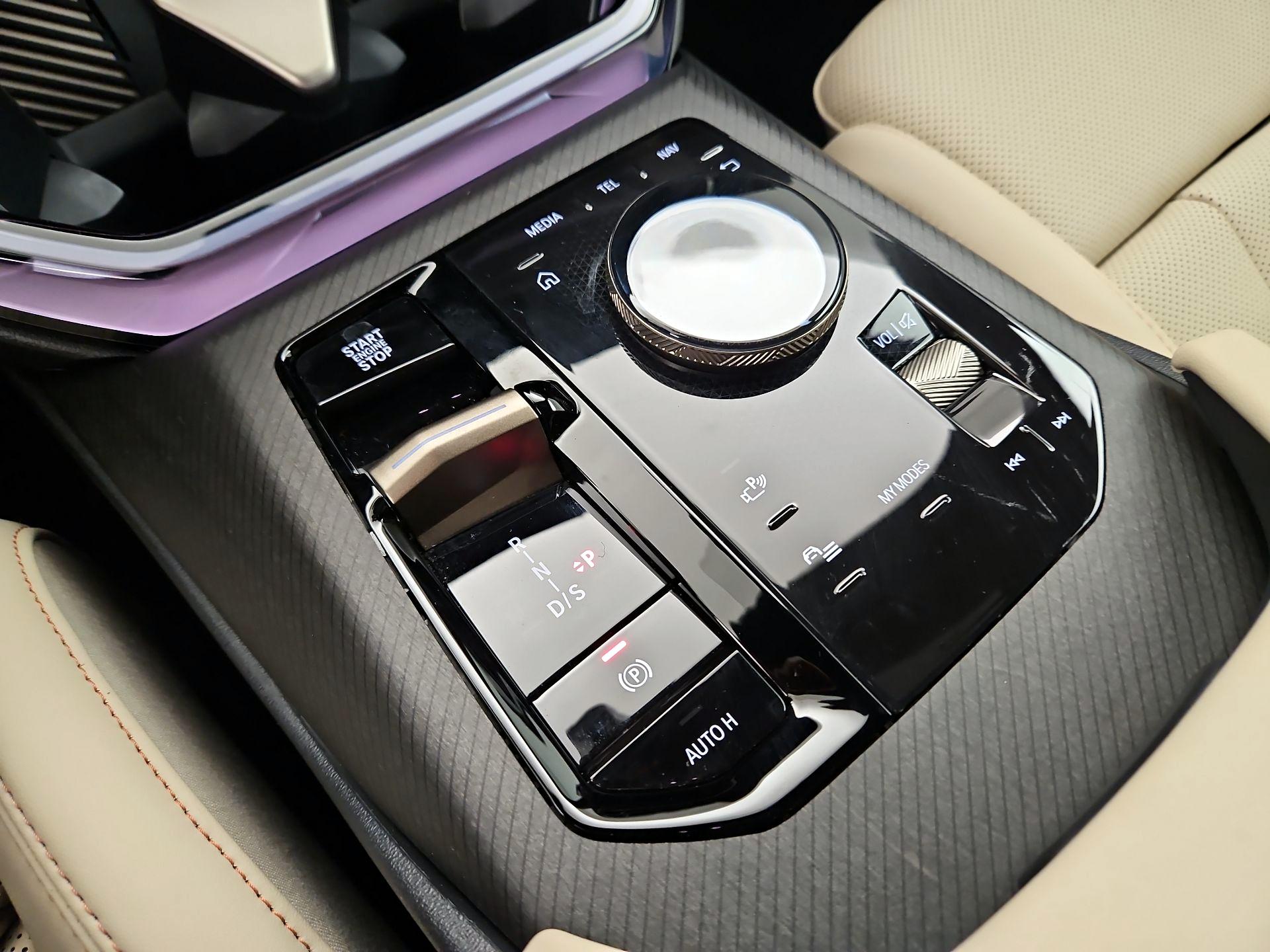 Thumbnail: 2025 BMW X3 - 17