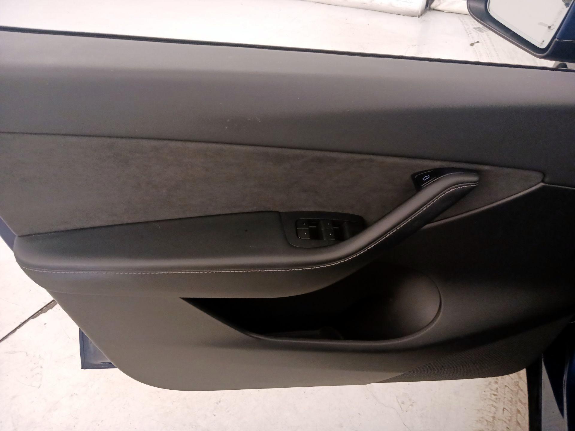 Thumbnail: 2022 Tesla Model Y - 12