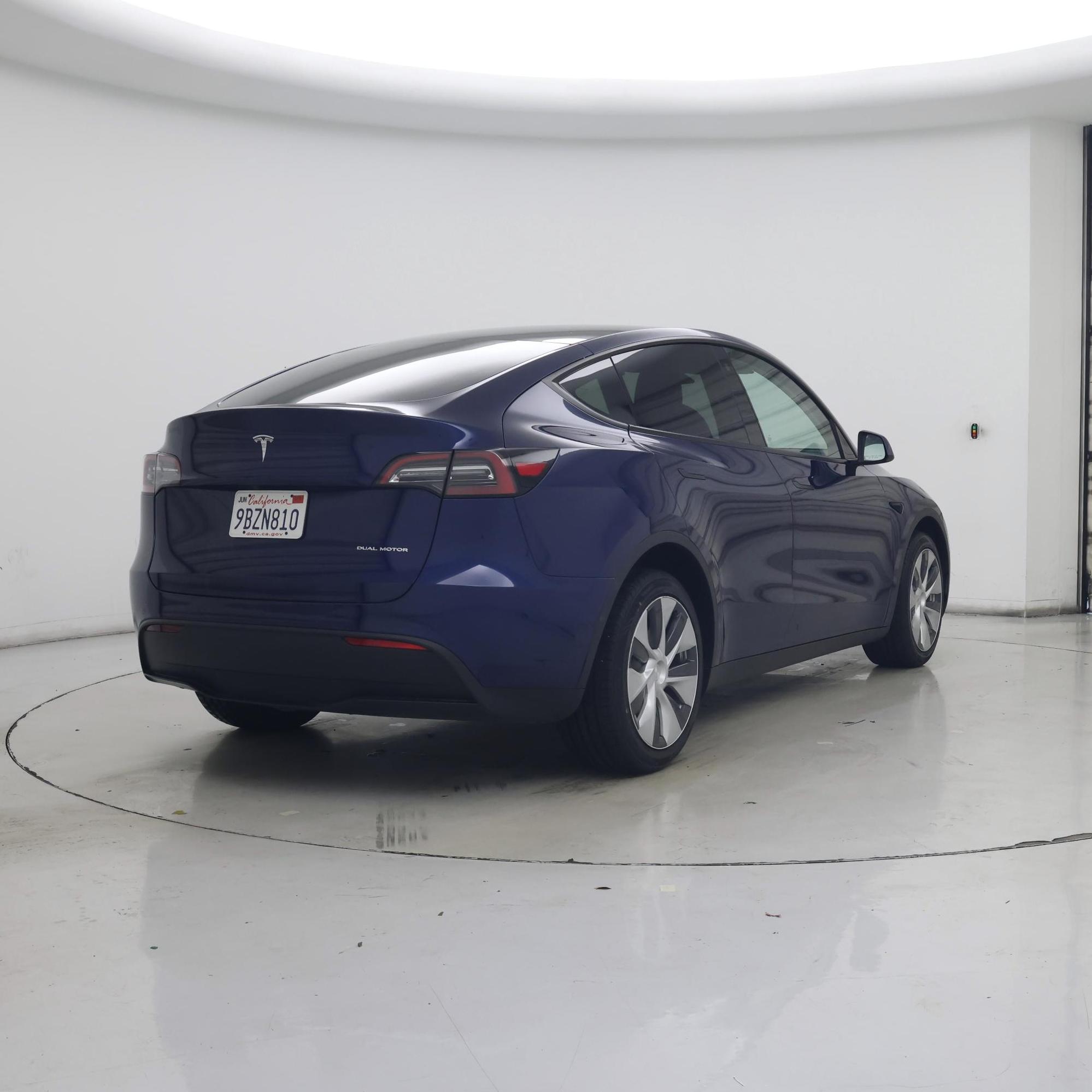 Thumbnail: 2022 Tesla Model Y - 8