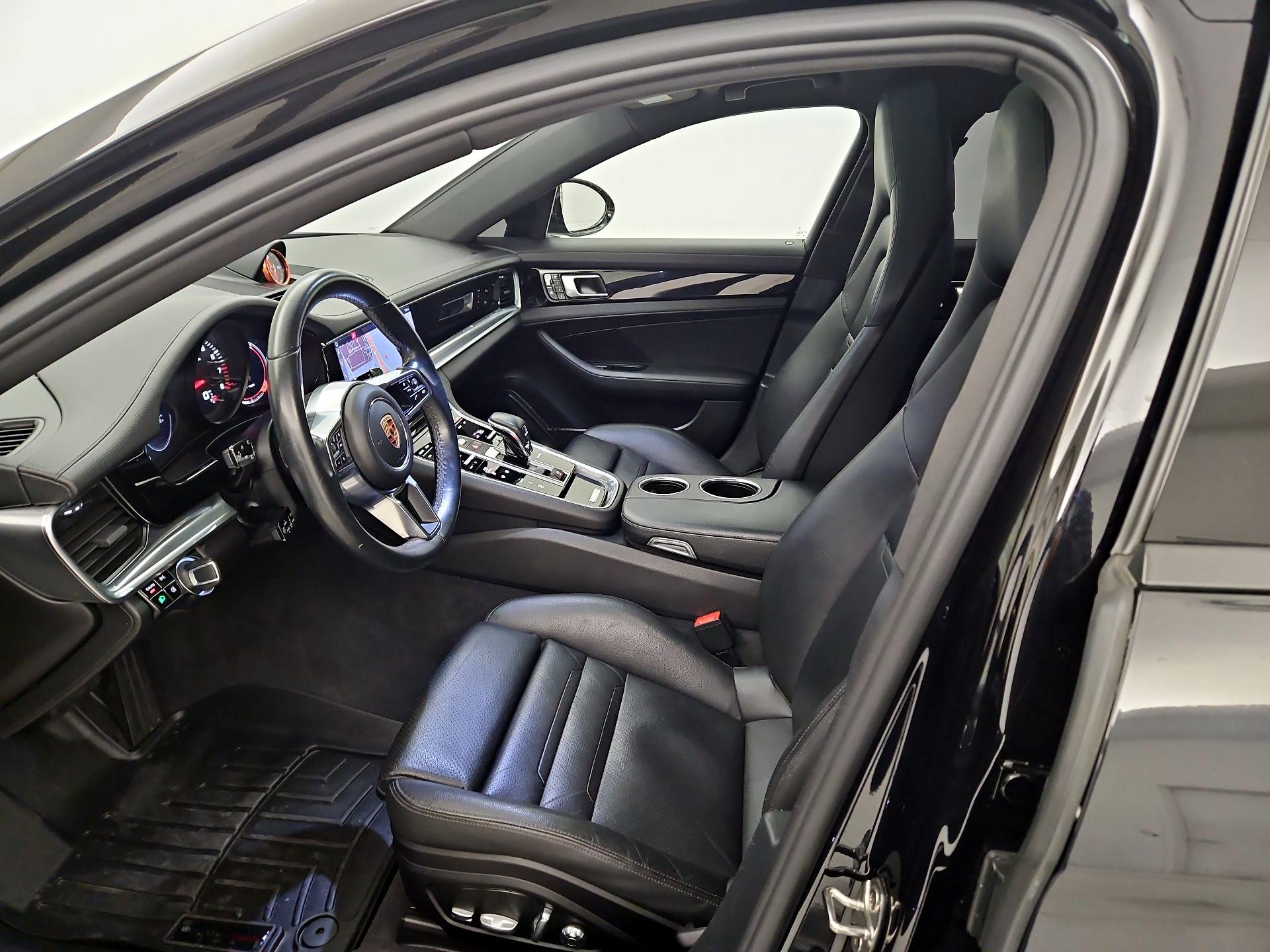 Thumbnail: 2020 Porsche Panamera - 11