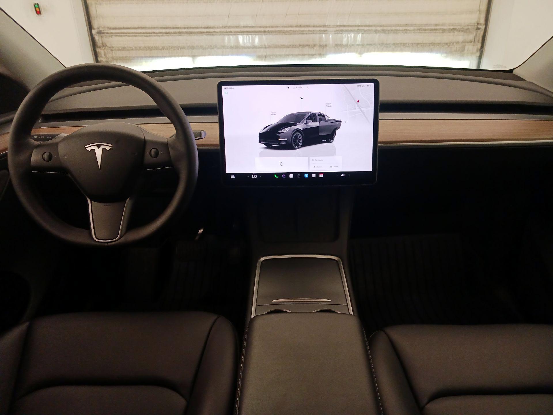 Thumbnail: 2024 Tesla Model Y - 9