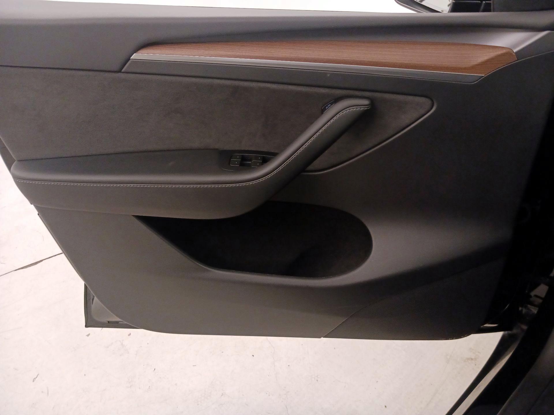 Thumbnail: 2024 Tesla Model Y - 12