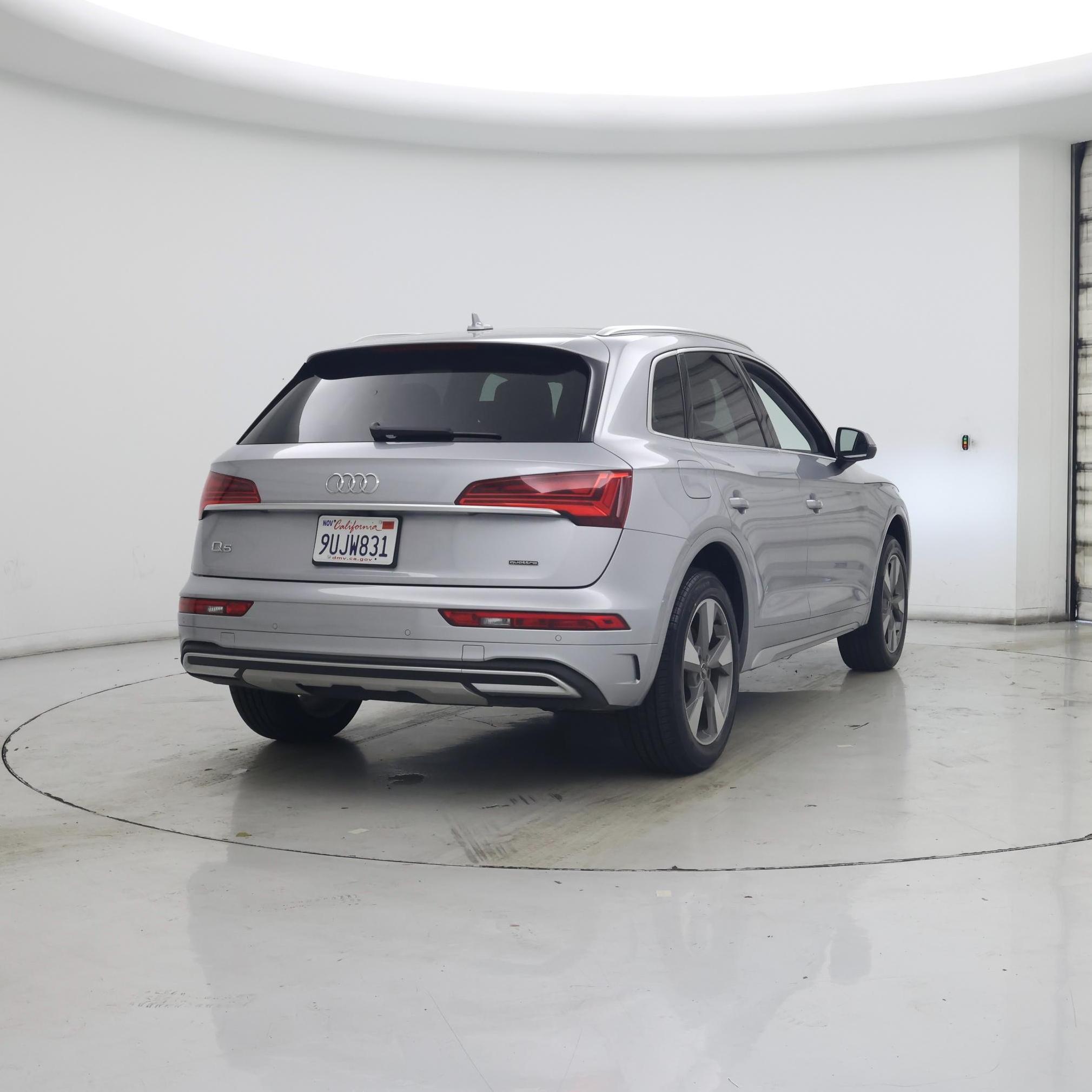 Thumbnail: 2023 Audi Q5 - 8