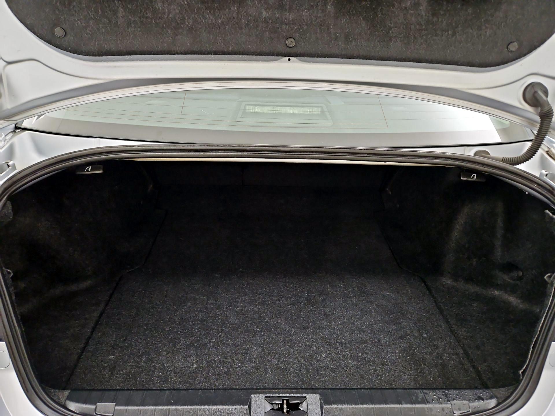 Thumbnail: 2015 Subaru Legacy - 20