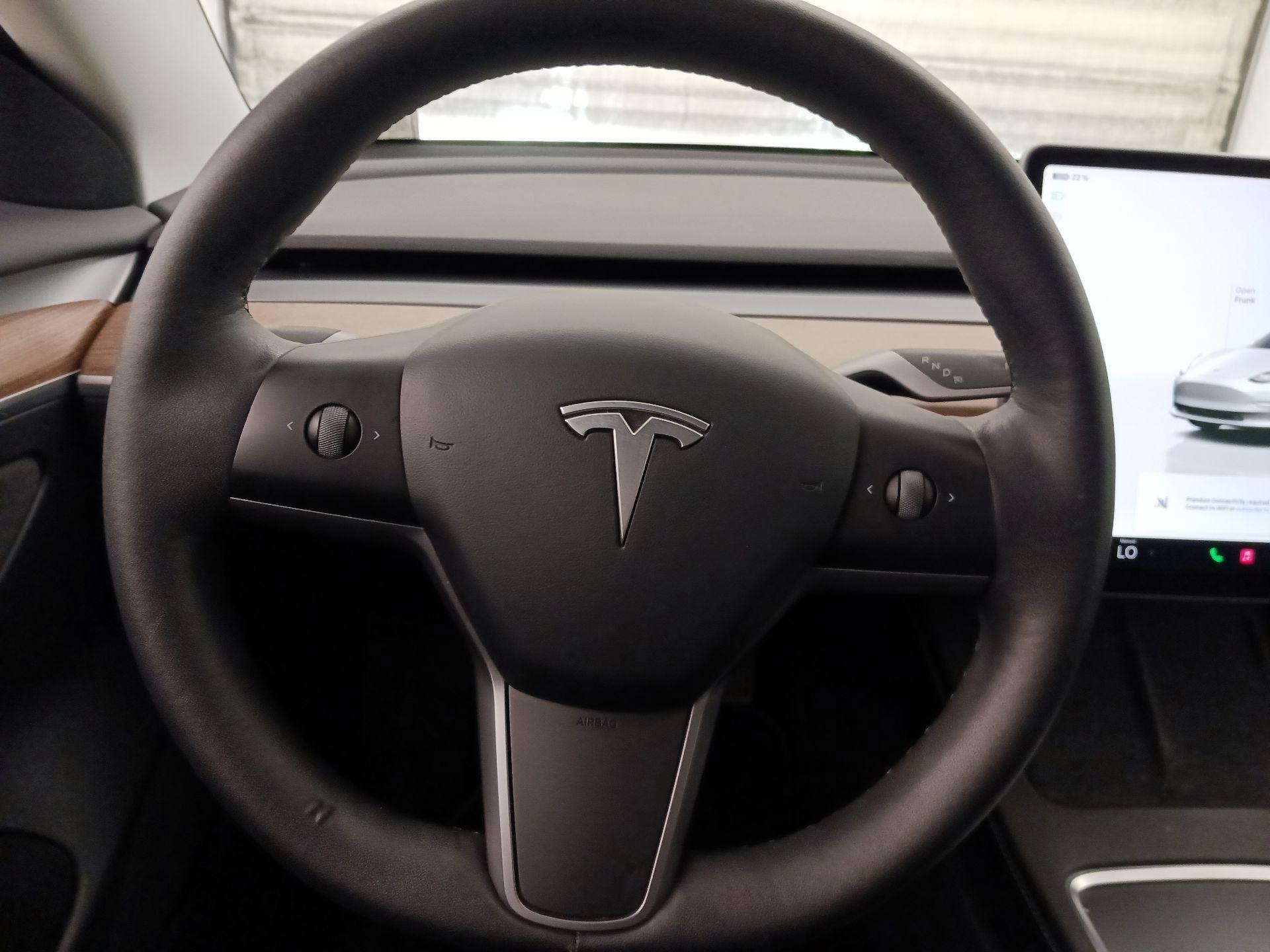 Thumbnail: 2022 Tesla Model 3 - 10