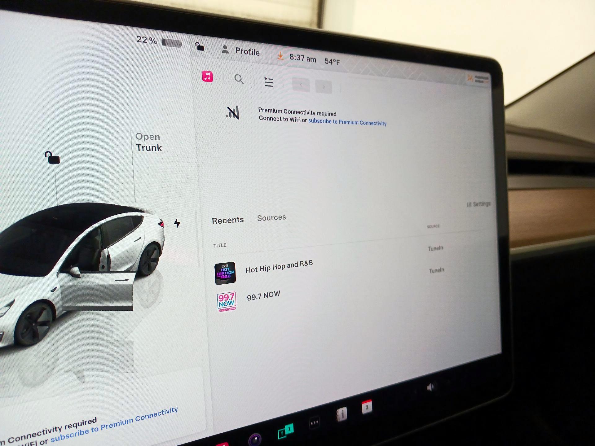 Thumbnail: 2022 Tesla Model 3 - 15
