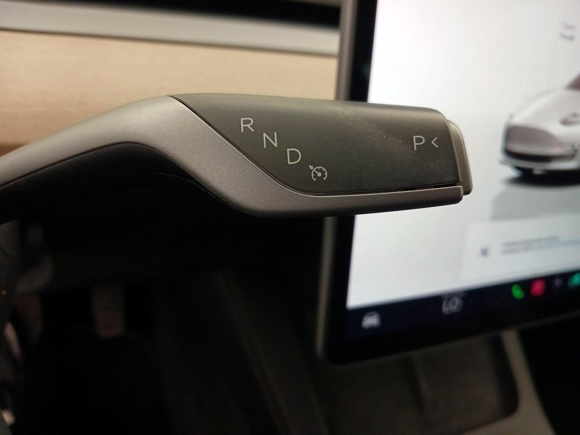 Thumbnail: 2022 Tesla Model 3 - 17