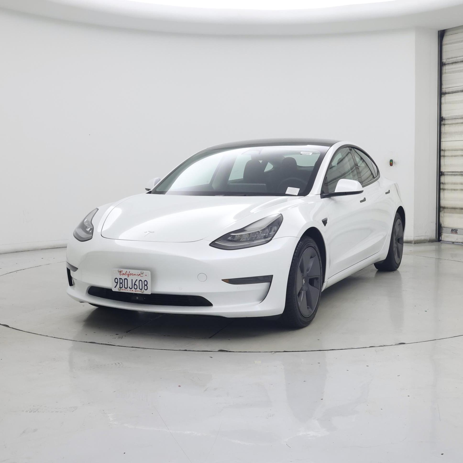 Thumbnail: 2022 Tesla Model 3 - 4