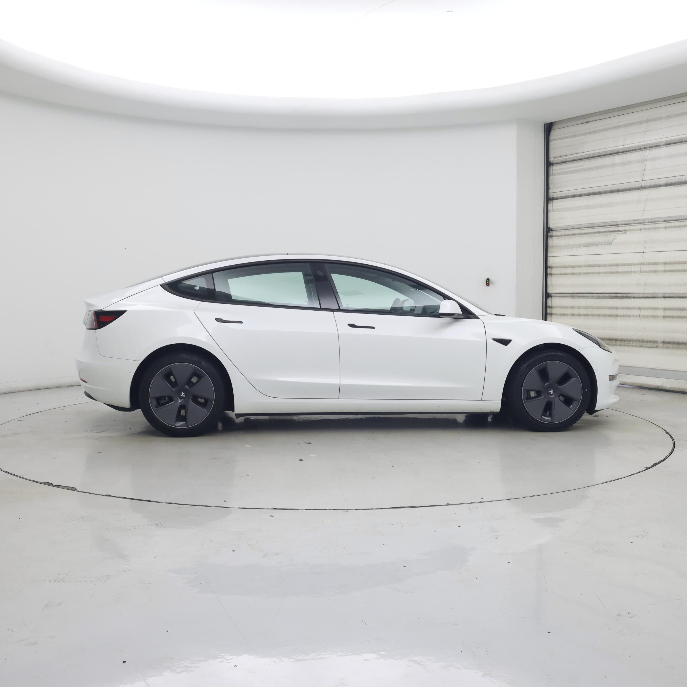 Thumbnail: 2022 Tesla Model 3 - 7