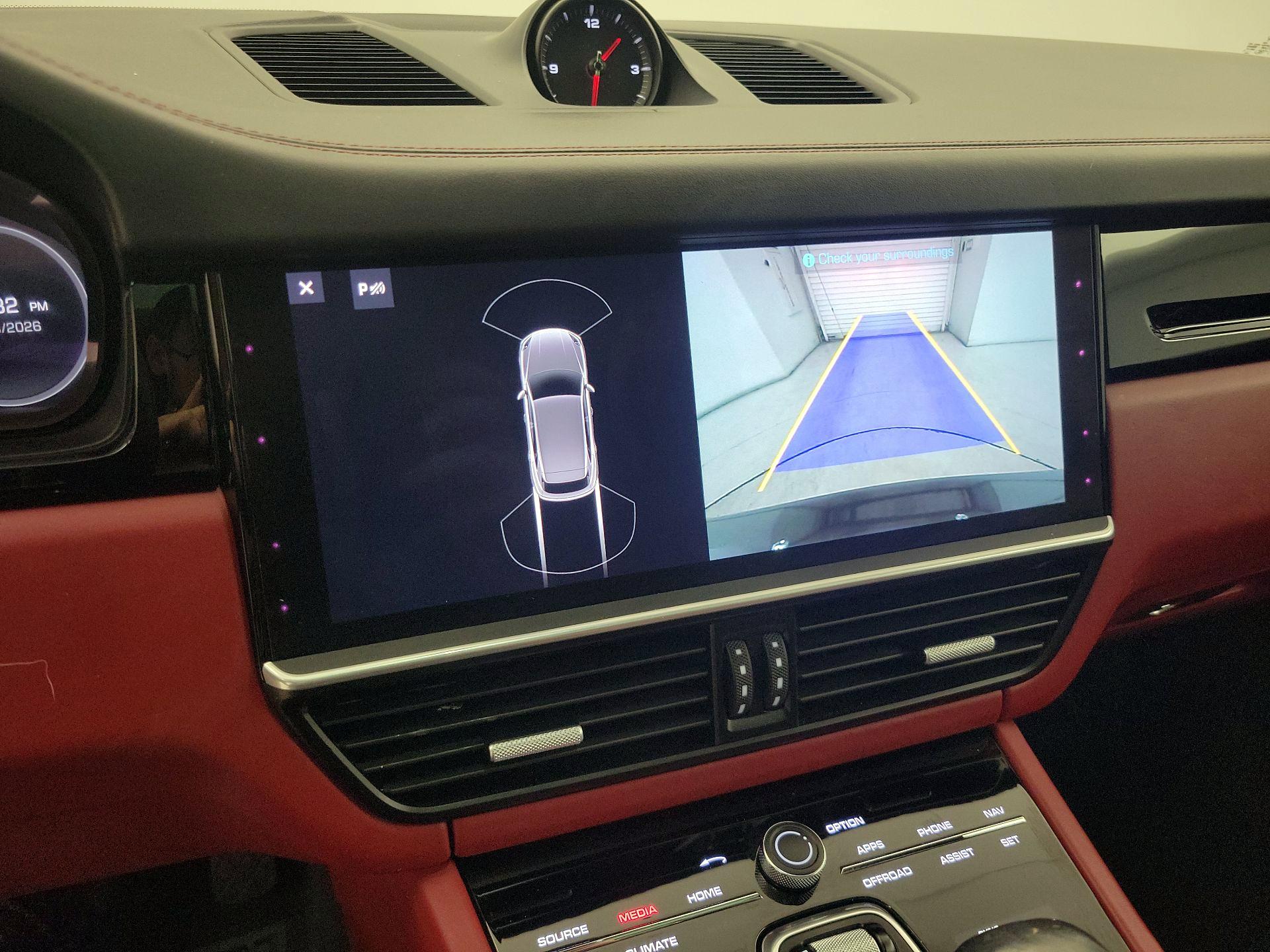 Thumbnail: 2020 Porsche Cayenne - 15