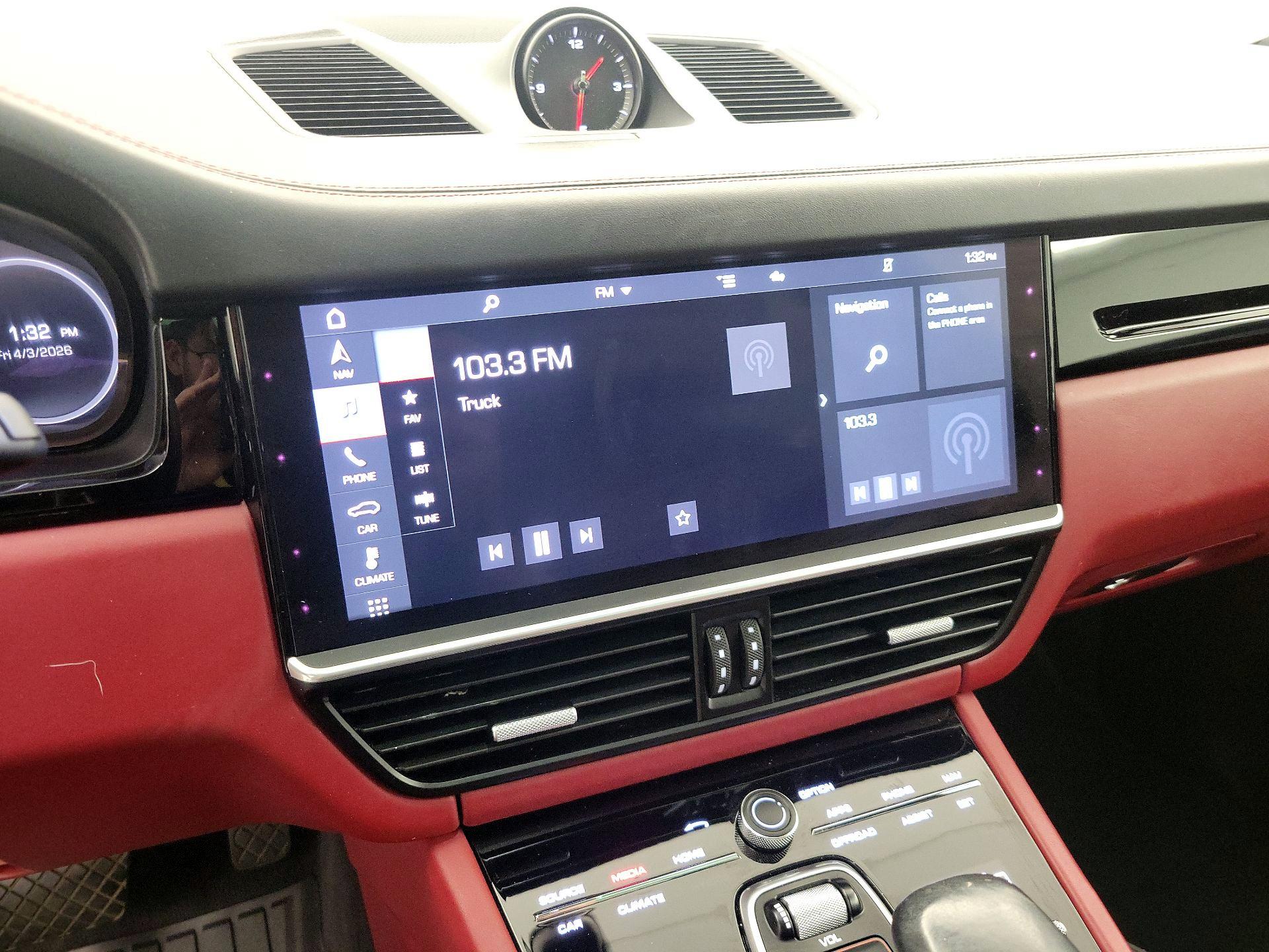 Thumbnail: 2020 Porsche Cayenne - 16