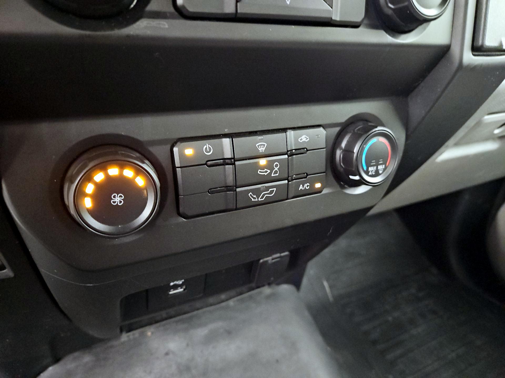 Thumbnail: 2019 Ford F-150 - 15