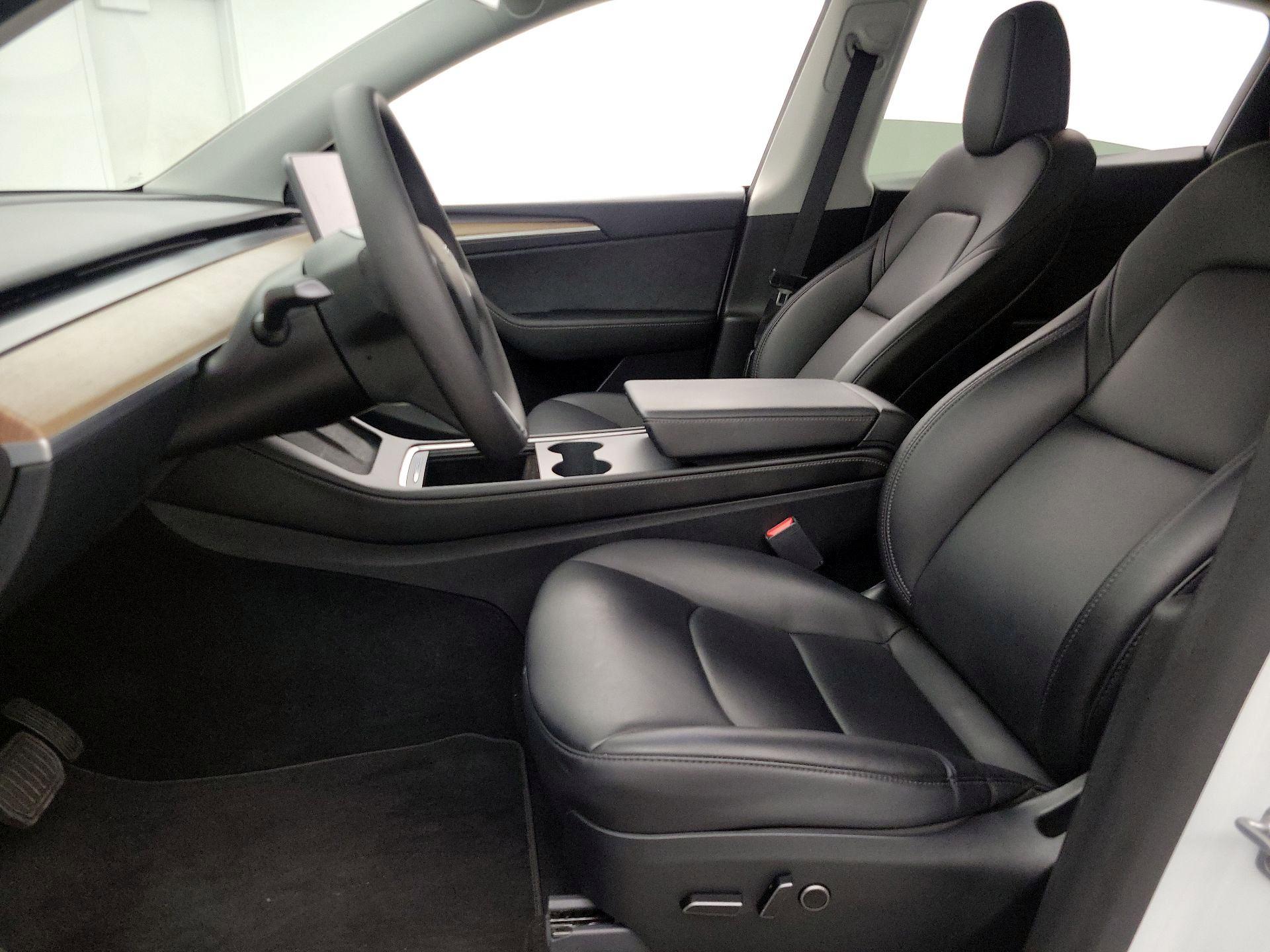 Thumbnail: 2023 Tesla Model Y - 11