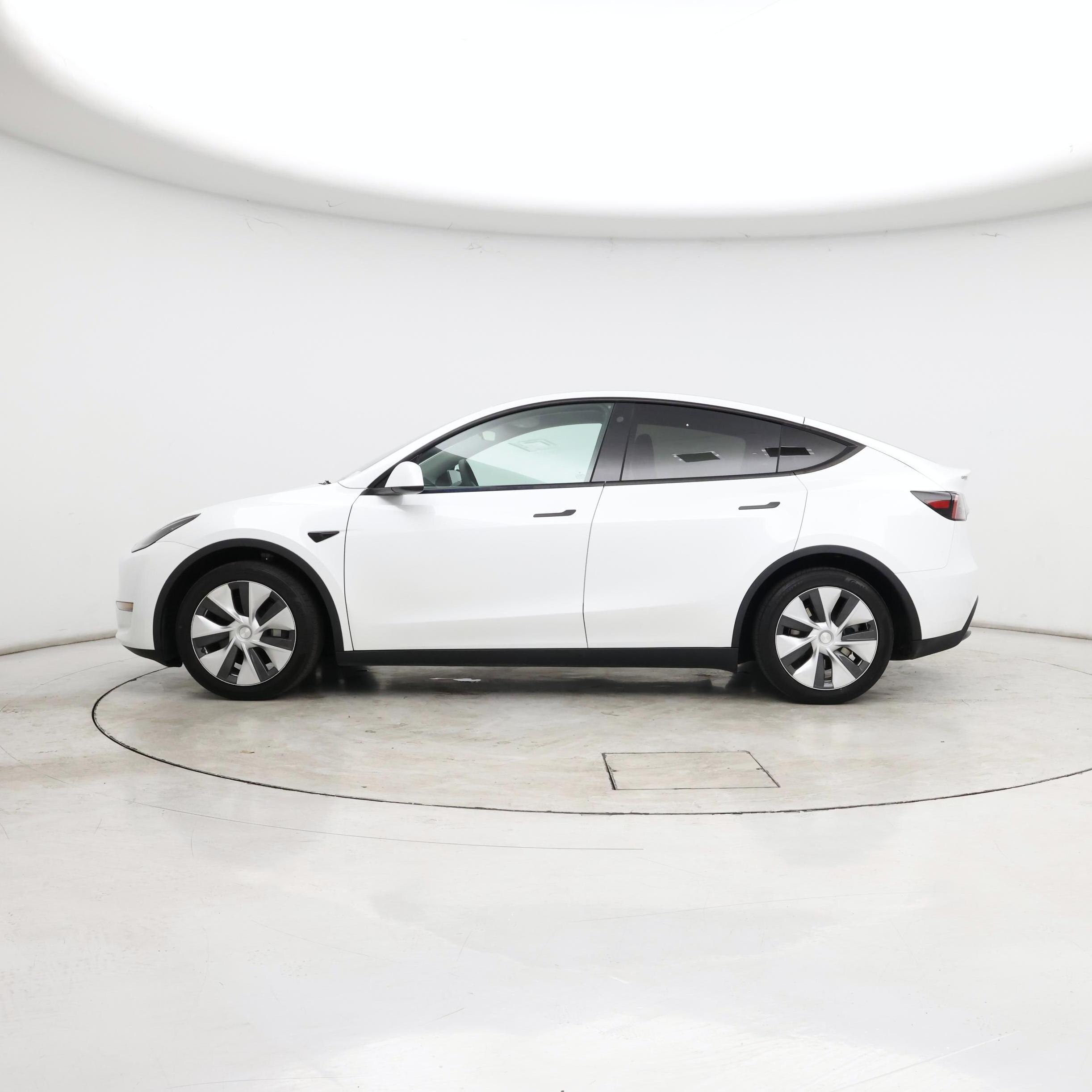 Thumbnail: 2023 Tesla Model Y - 3