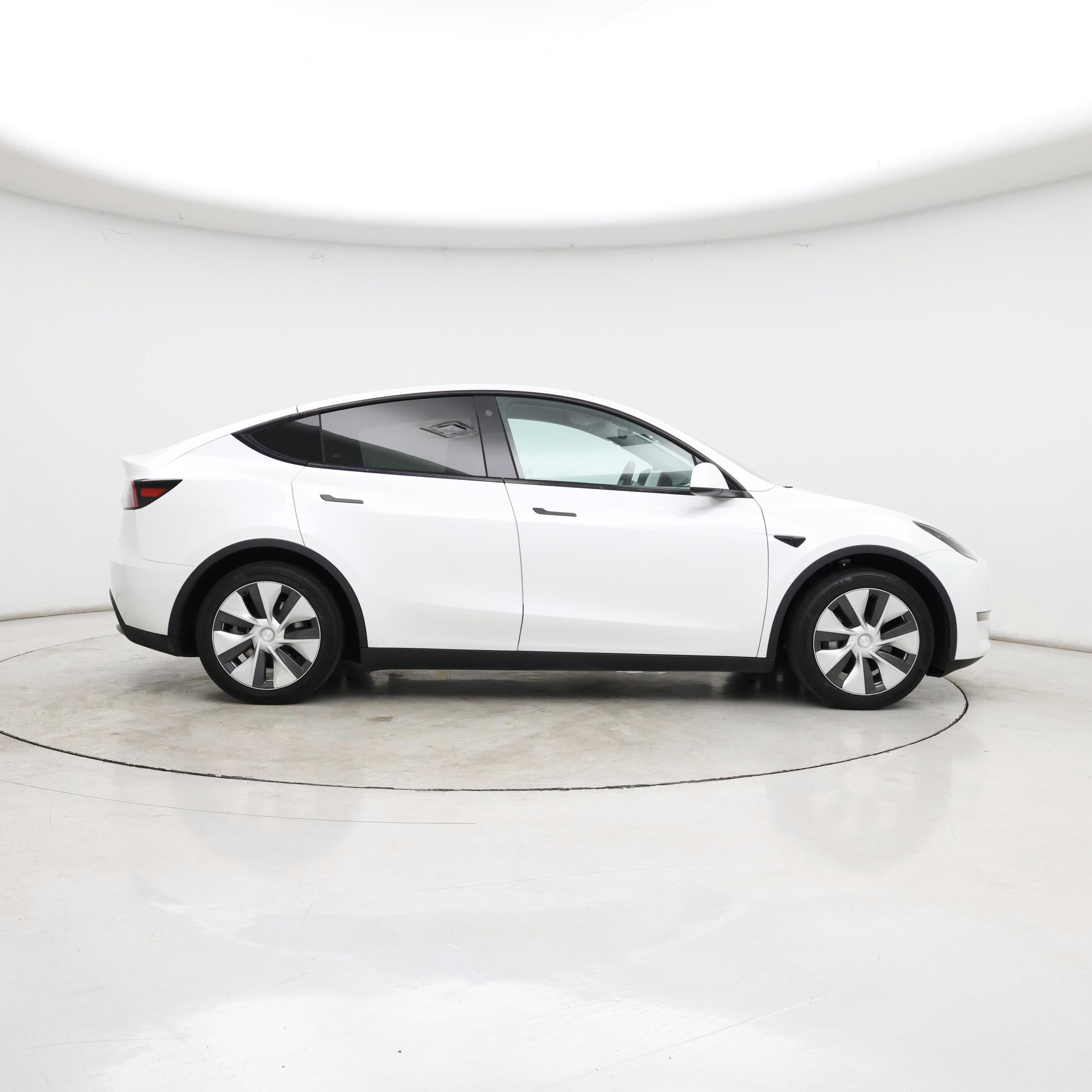 Thumbnail: 2023 Tesla Model Y - 7