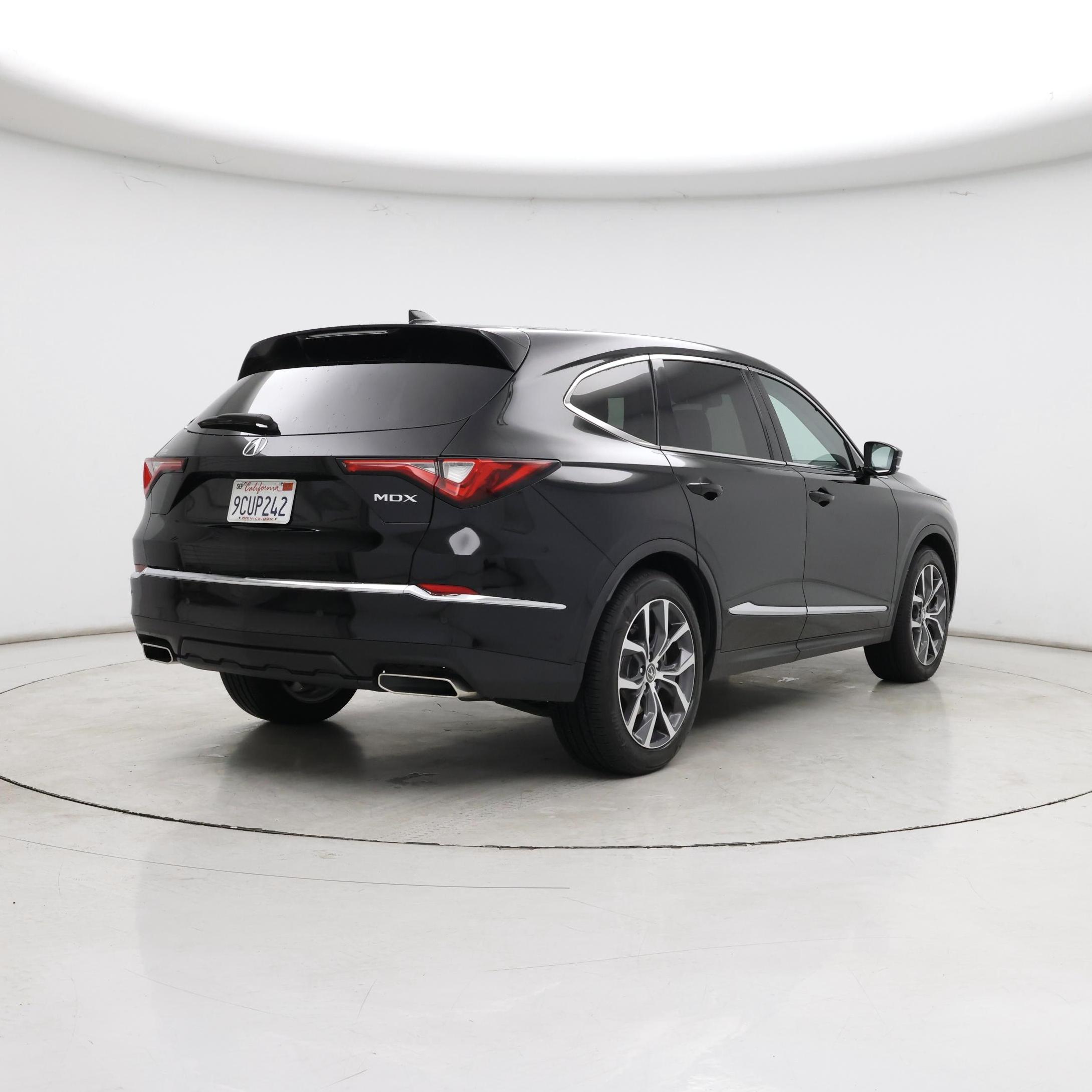 Thumbnail: 2023 Acura MDX - 8