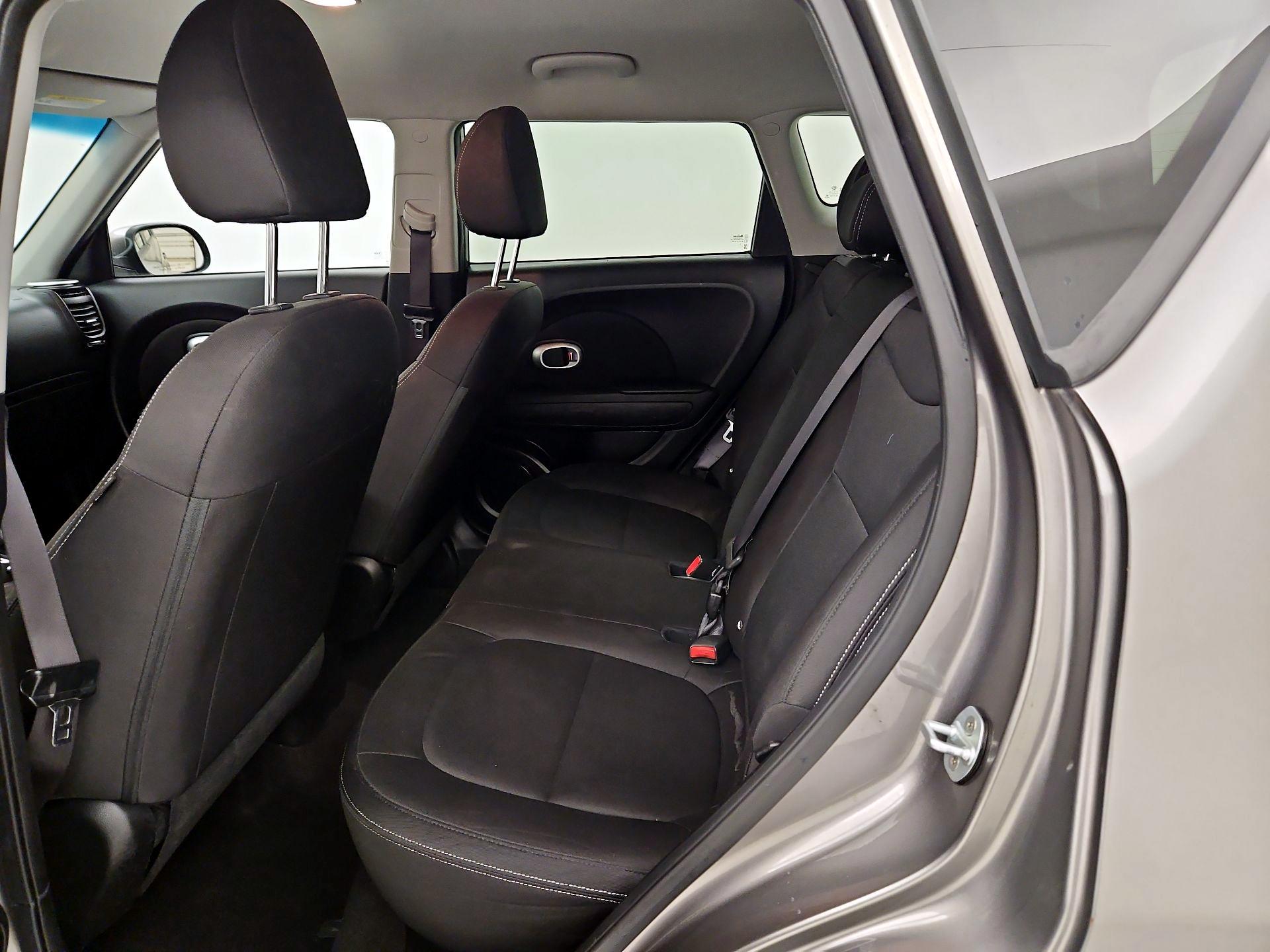 Thumbnail: 2016 Kia Soul - 18