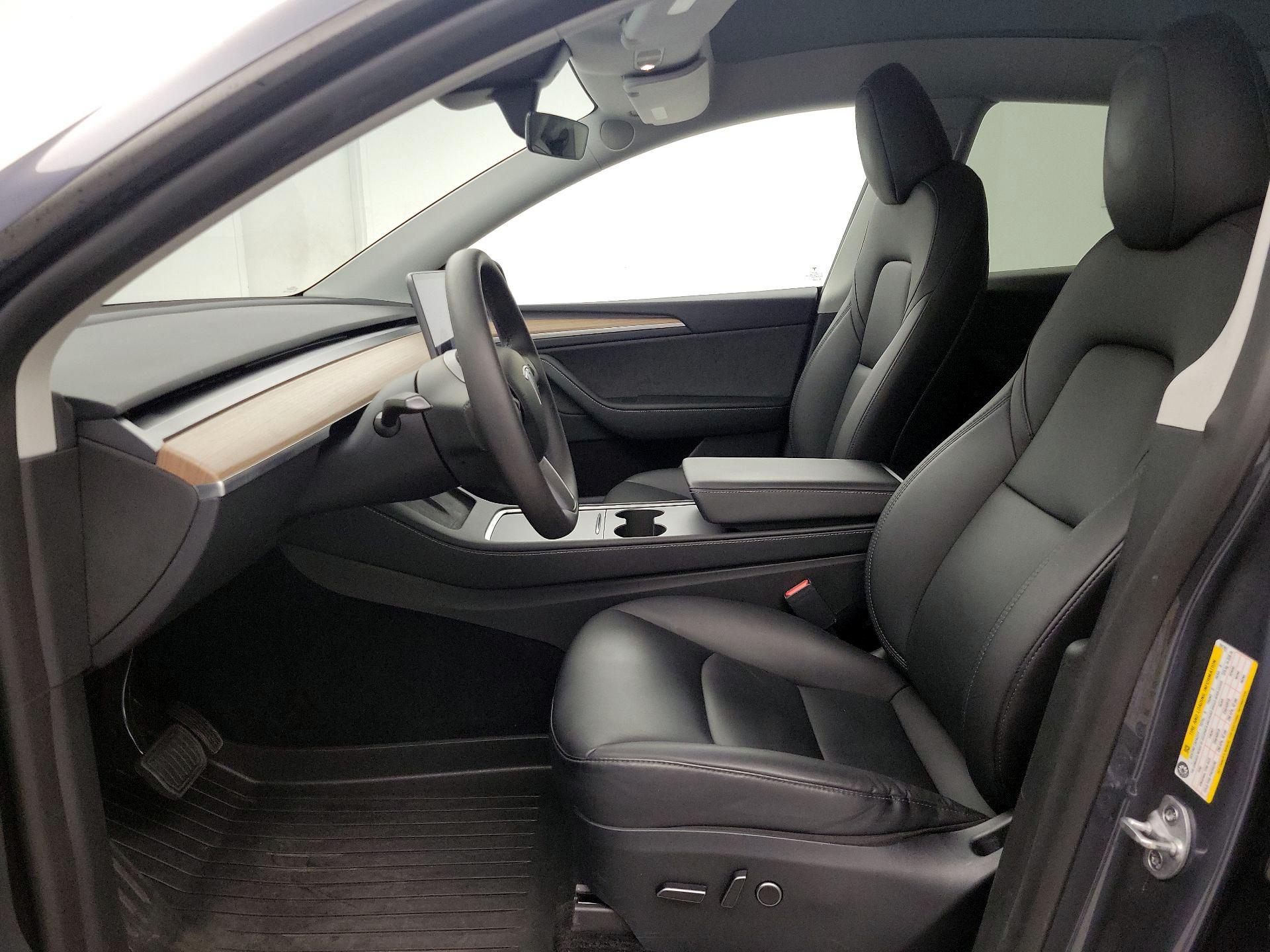 Thumbnail: 2023 Tesla Model Y - 11