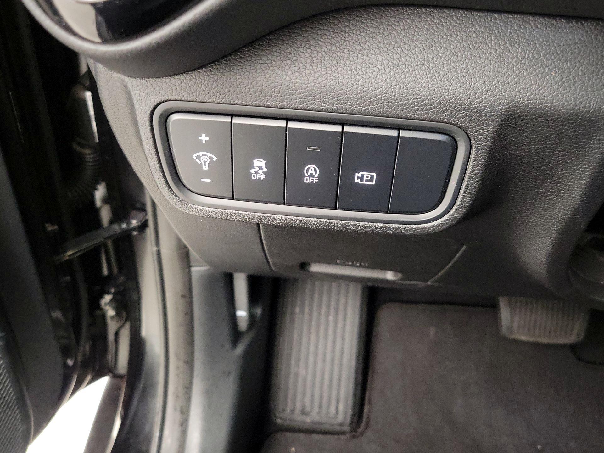 Thumbnail: 2023 Kia Soul - 13