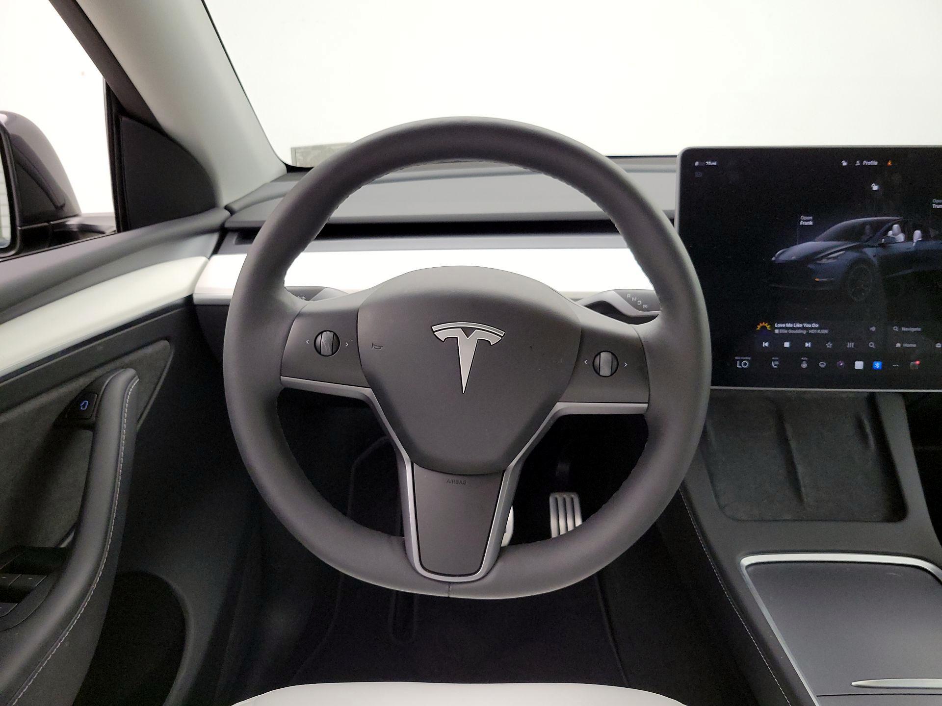 Thumbnail: 2024 Tesla Model Y - 10